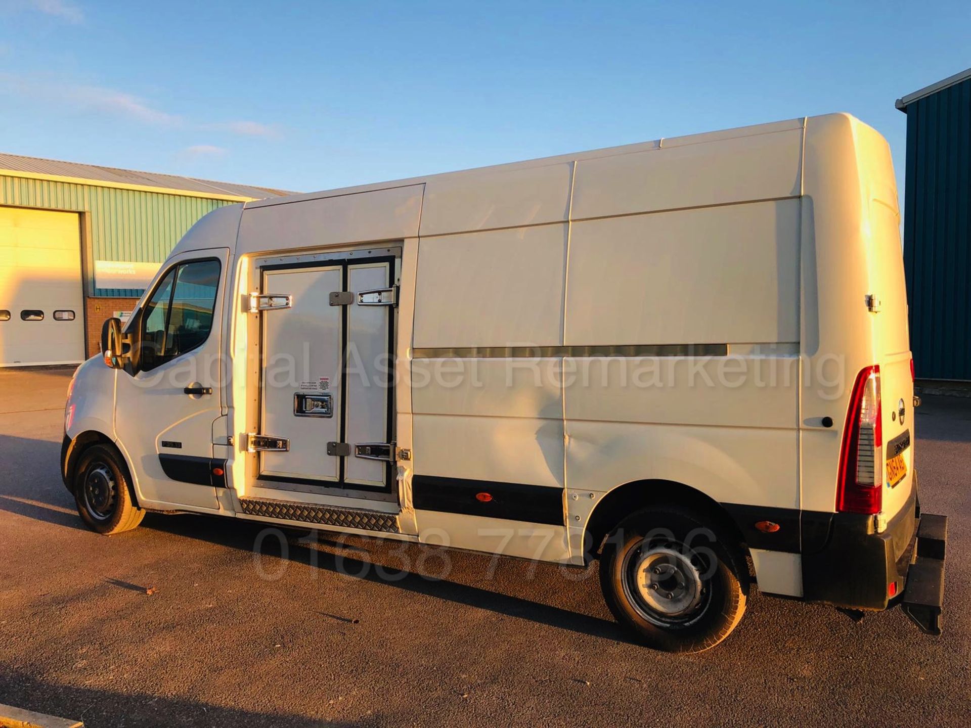 NISSAN NV400 *LWB - REFRIGERATED / PANEL VAN* (2015 MODEL) '2.3 DCI - 6 SPEED' *THERMO KING* - Image 4 of 25