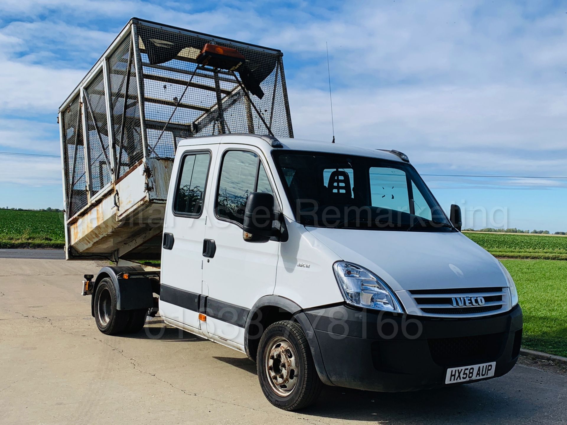 IVECO DAILY 35C12 *D/CAB - TIPPER* (2009 MODEL) '2.3 DIESEL - 115 BHP - 5 SPEED' *LOW MILES* - Image 3 of 58