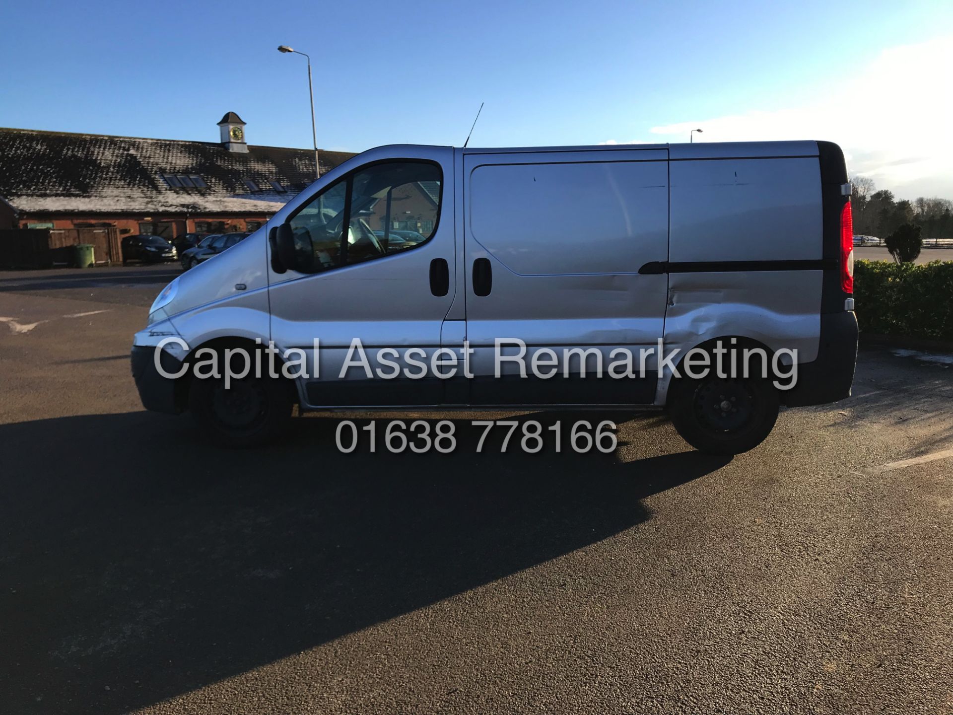 RENAULT TRAFIC 2.0DCI (64 REG) SILVER - AIR CON - ELEC PACK **ONLY 45k** - Image 4 of 11