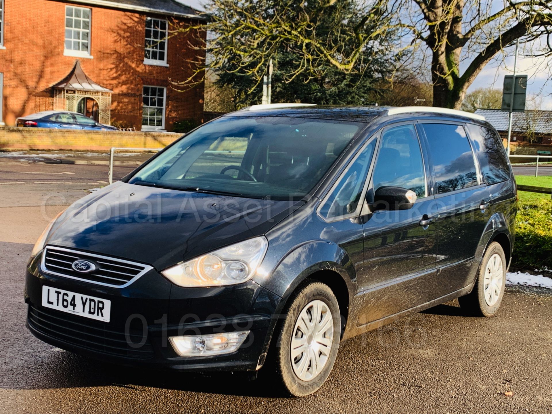 FORD GALAXY **ZETEC** 7 SEATER MPV (2015 MODEL) 2.0 TDCI - 140 BHP - AUTO POWER SHIFT (1 OWNER) - Image 4 of 40
