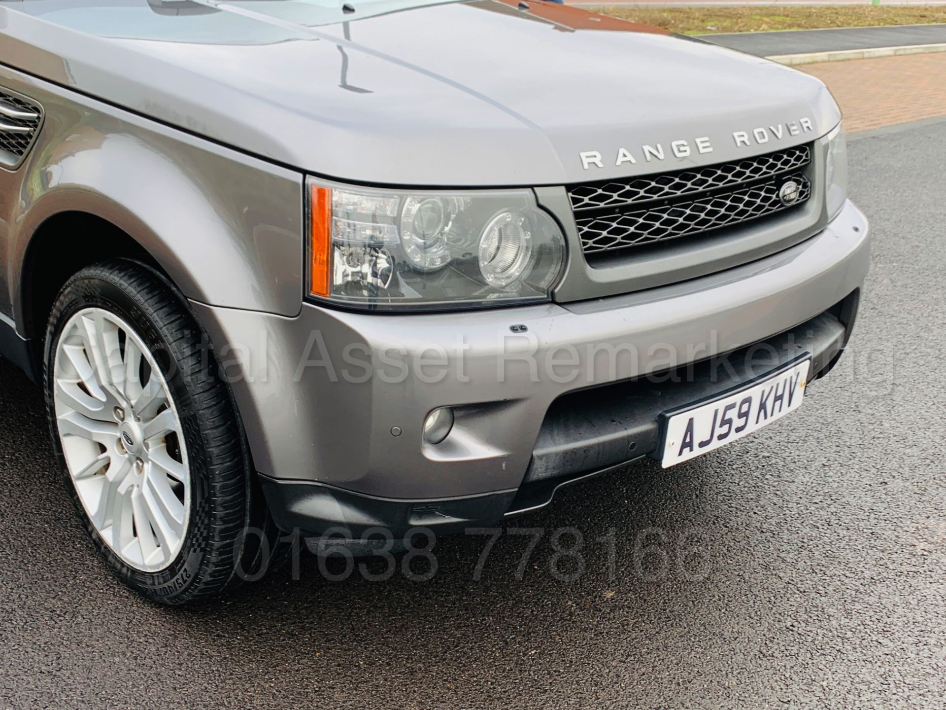 RANGE ROVER SPORT *HSE EDITION* (2010 MODEL) '3.0 TDV6 - 245 BHP - AUTO' **MASSIVE SPEC** (NO VAT) - Image 13 of 55