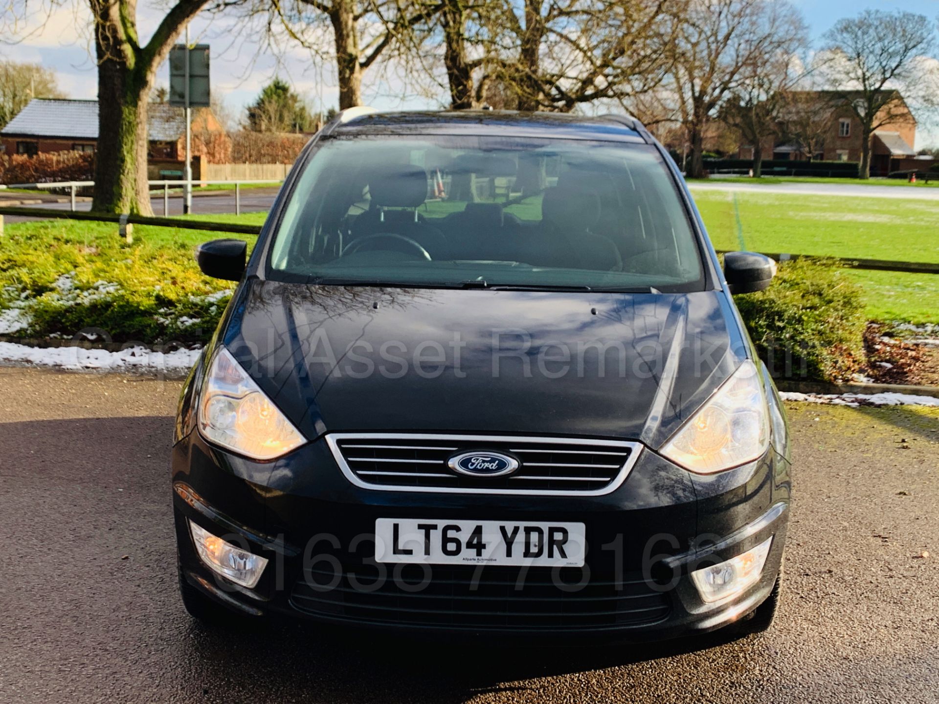 FORD GALAXY **ZETEC** 7 SEATER MPV (2015 MODEL) 2.0 TDCI - 140 BHP - AUTO POWER SHIFT (1 OWNER) - Image 3 of 40
