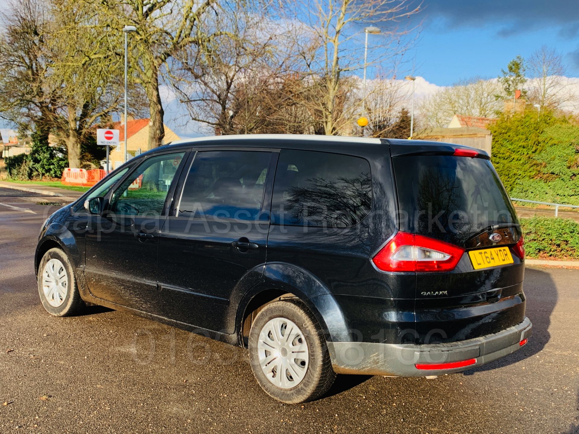 FORD GALAXY **ZETEC** 7 SEATER MPV (2015 MODEL) 2.0 TDCI - 140 BHP - AUTO POWER SHIFT (1 OWNER) - Image 7 of 40