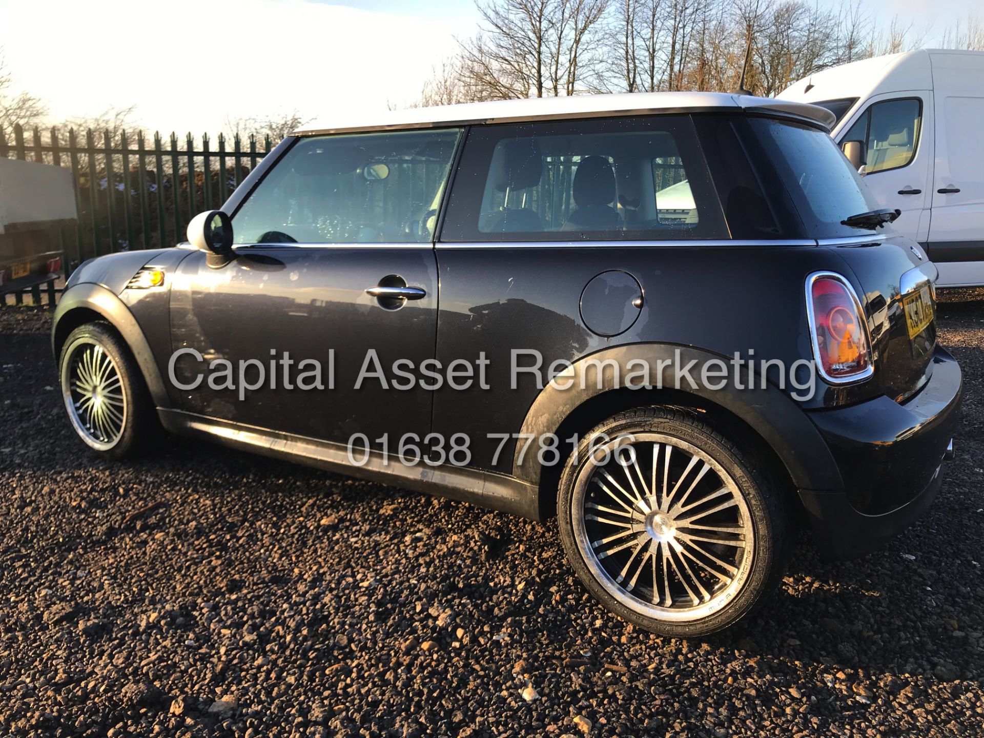 ON SALE MINI COOPER 1.6 PETROL - ONLY 82K MILES - BLACK - AIR CON - SERVICE HISTORY - NO VAT!!! - Image 2 of 15