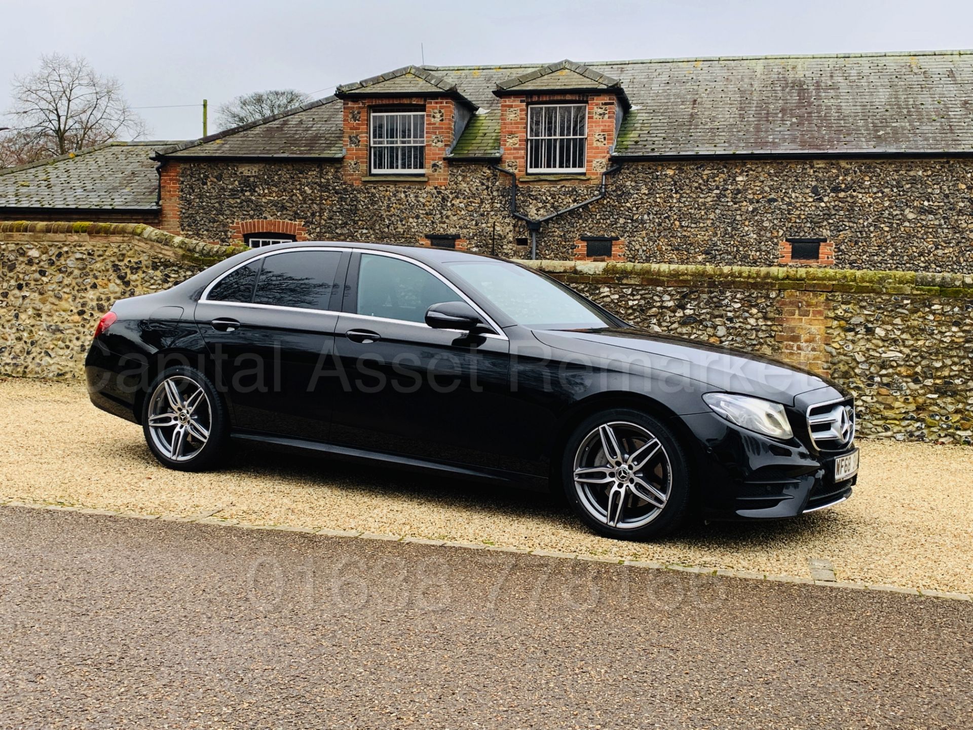 (On Sale) MERCEDES-BENZ E220d *AMG LINE* (68 REG) '9-G TRONIC - LEATHER - SAT NAV' *MASSIVE SPEC* - Image 12 of 59