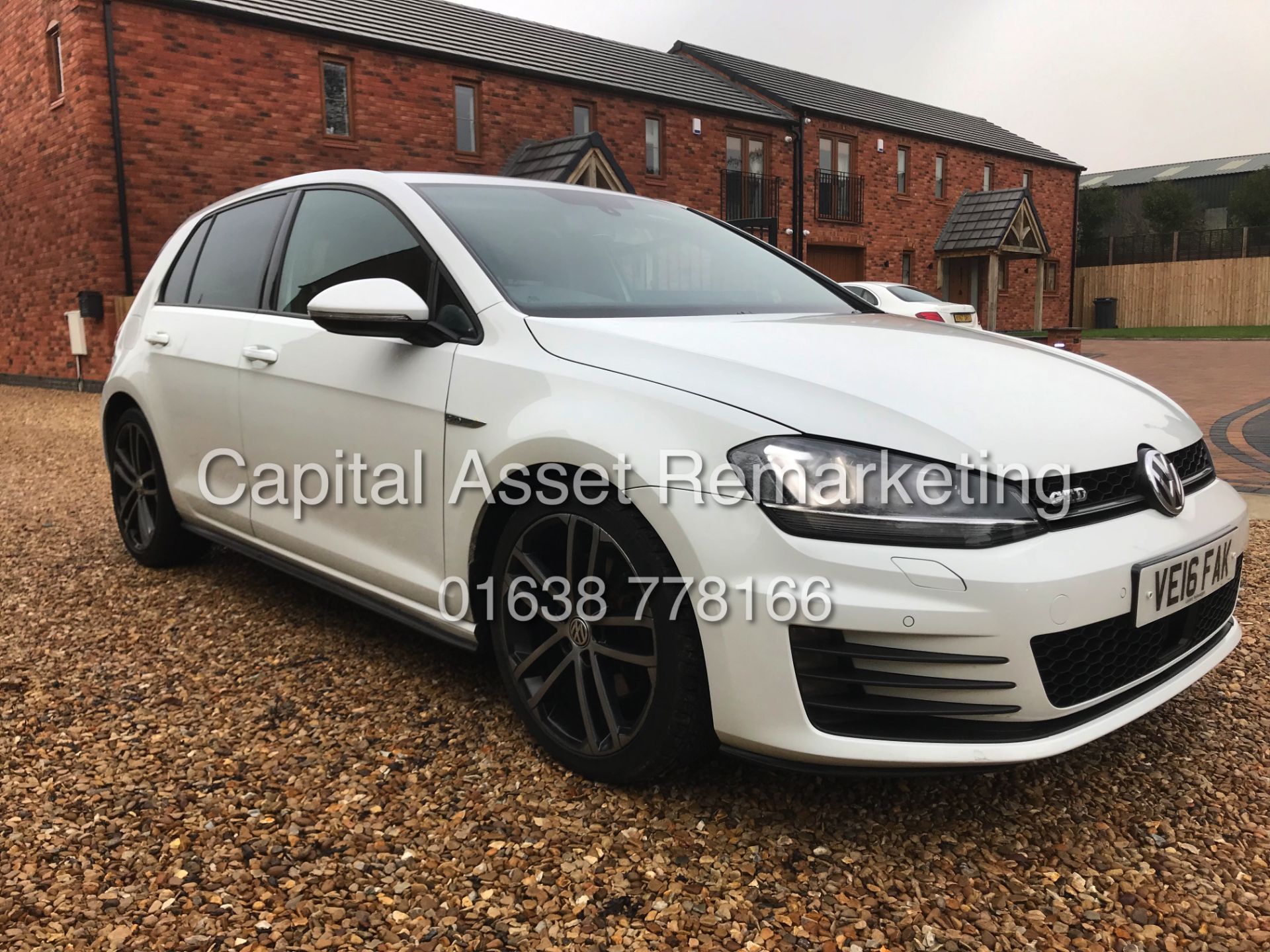 VOLKSWAGEN GOLF *GTD EDITON* 5 DOOR (2016) '2.0 TDI - 184 BHP - AUTO / DSG' (1 OWNER) **HUGE SPEC** - Image 2 of 21