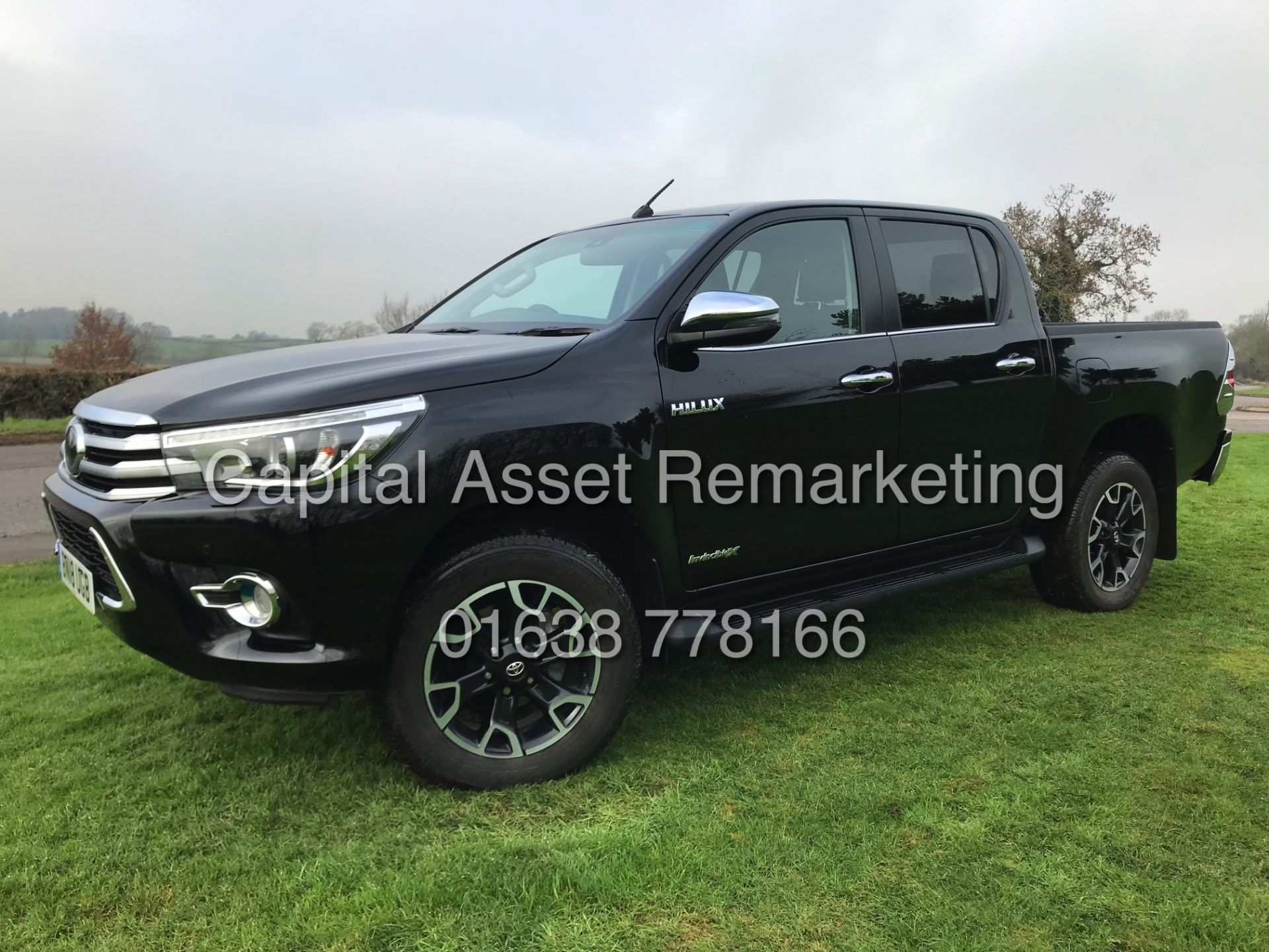 TOYOTA HILUX "INVINCIBLE X" 2.4D4D AUTOMATIC - DOUBLE CAB - 18 REG - BLACK - HUGE SPEC - WOW!!!