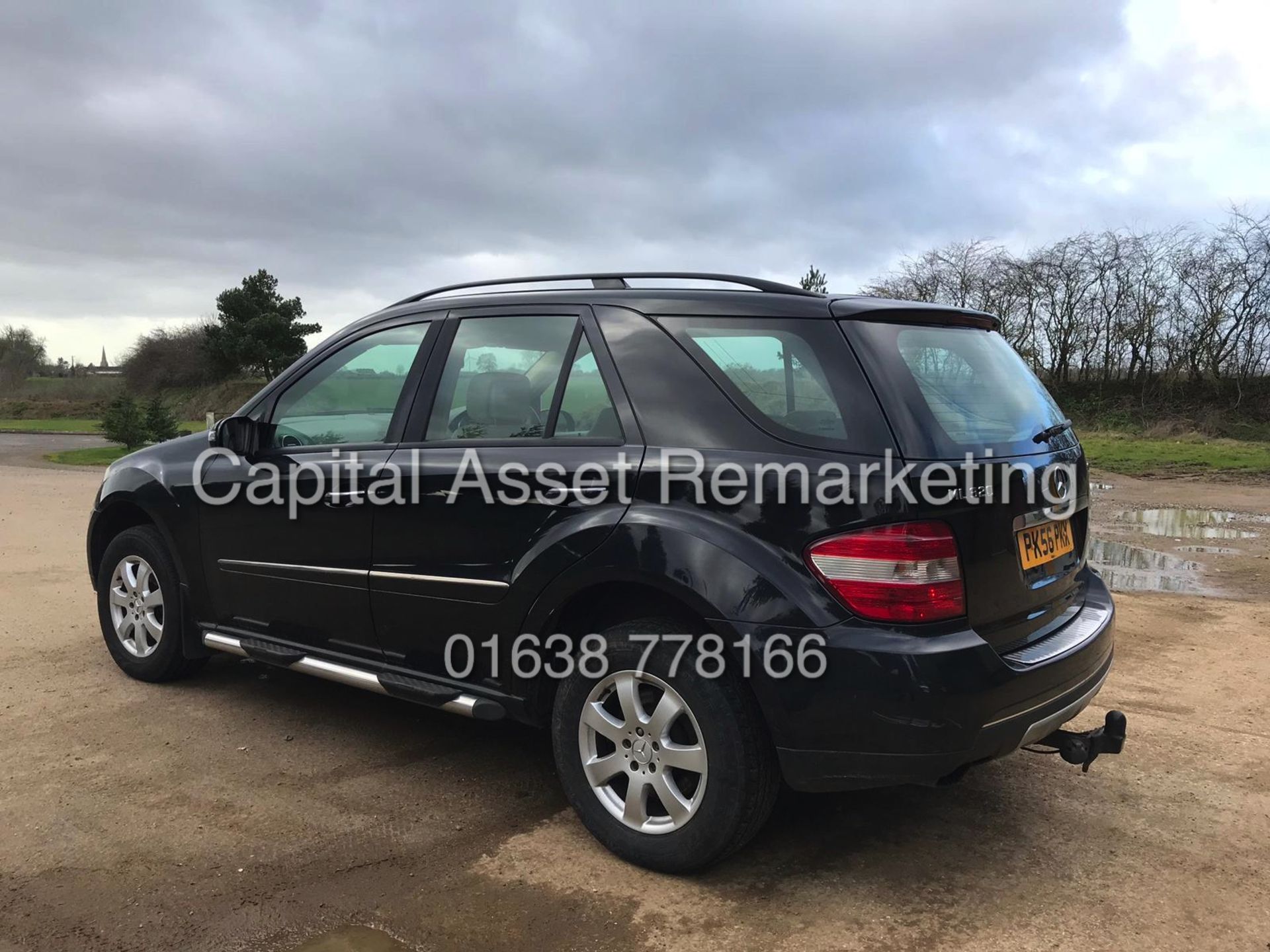 MERCEDES ML320CDI AUTOMATIC (2007 MODEL) SPECIAL EQUIPMENT - NEW SHAPE - BLACK -NO VAT *GREAT SPEC* - Image 6 of 25