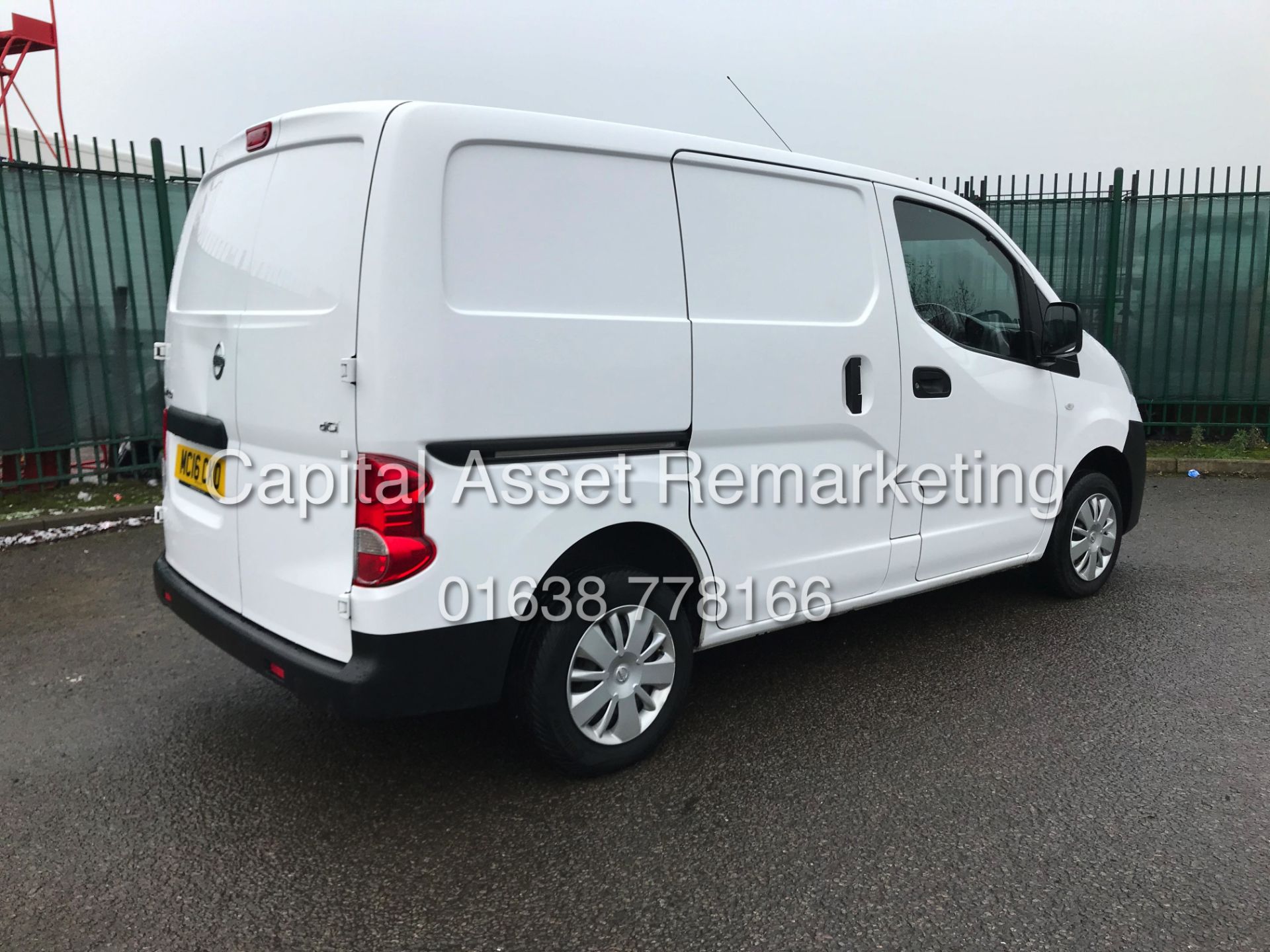 NISSAN NV200 "ACENTA" (16 REG - NEW SHAPE) 1 OWNER FSH - ELEC PACK - REVERSING CAMARA - Image 8 of 18