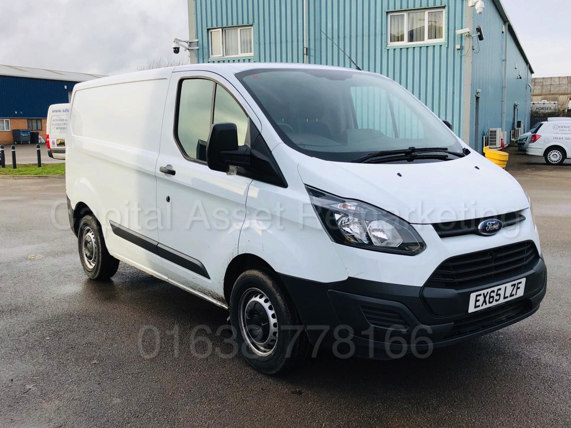 (On Sale) FORD TRANSIT CUSTOM 270 ECO-TECH *PANEL VAN* (65 REG) '2.2 TDCI - 6 SPEED' **LOW MILES** - Image 8 of 26