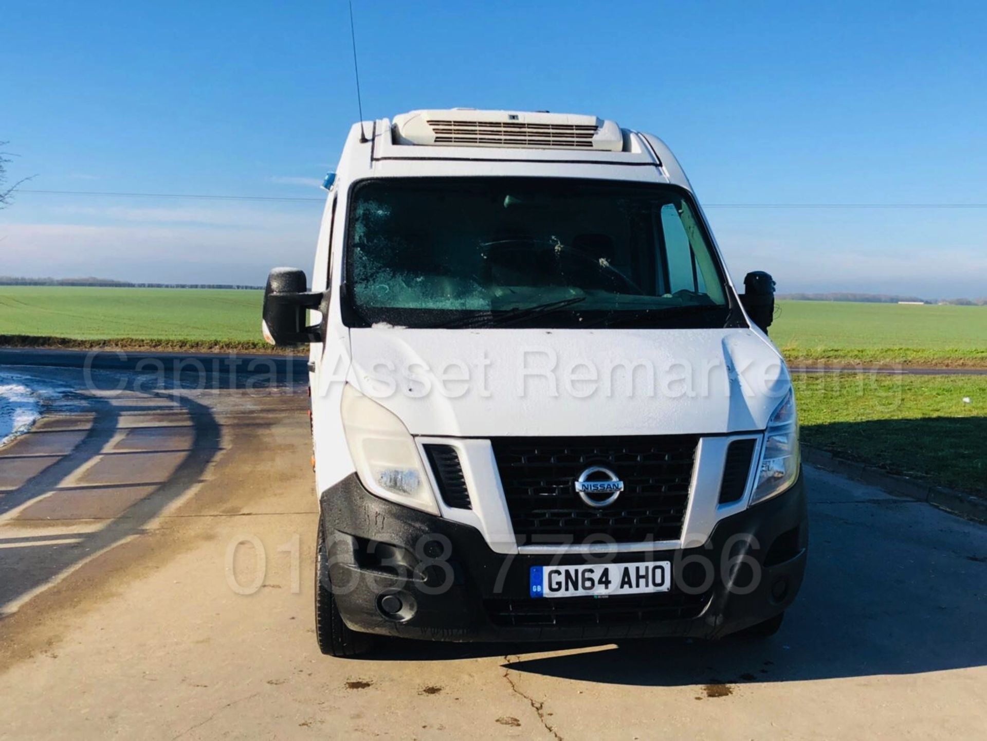 NISSAN NV400 *LWB - REFRIGERATED / PANEL VAN* (2015 MODEL) '2.3 DCI - 6 SPEED' *THERMO KING* - Image 10 of 27