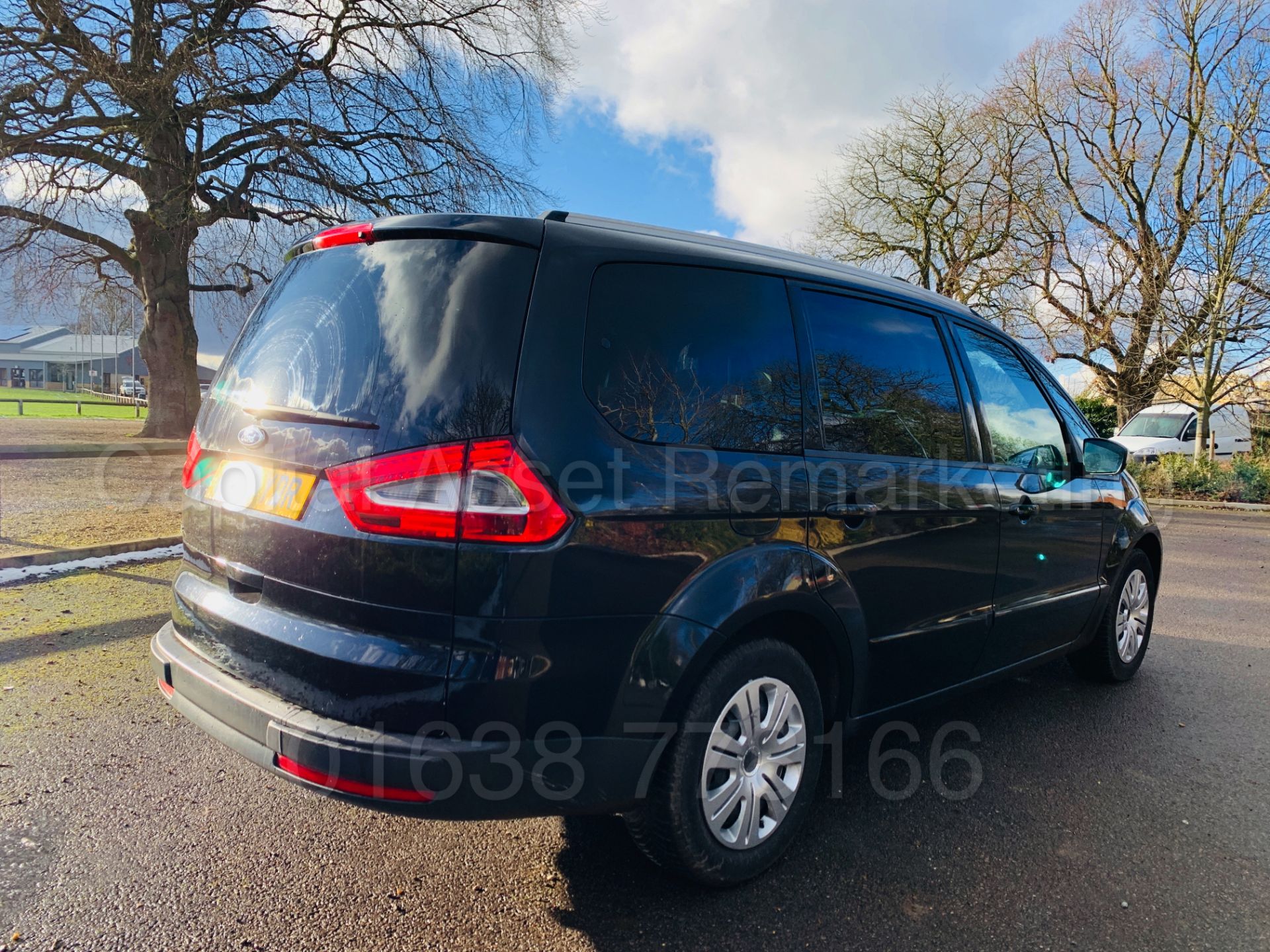 FORD GALAXY **ZETEC** 7 SEATER MPV (2015 MODEL) 2.0 TDCI - 140 BHP - AUTO POWER SHIFT (1 OWNER) - Image 10 of 40