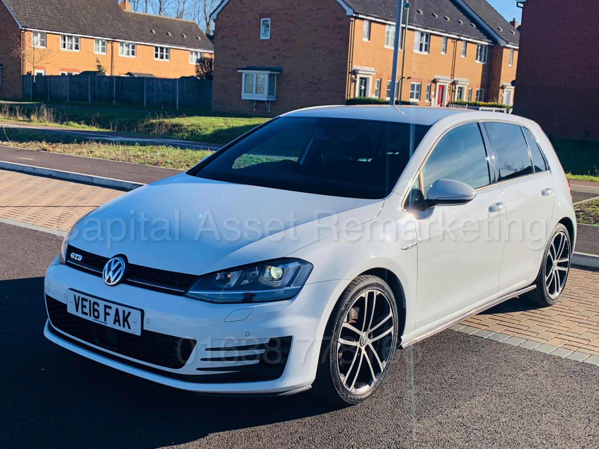 VOLKSWAGEN GOLF *GTD EDITON* 5 DOOR (2016) '2.0 TDI - 184 BHP - AUTO / DSG' (1 OWNER) **HUGE SPEC** - Bild 5 aus 58