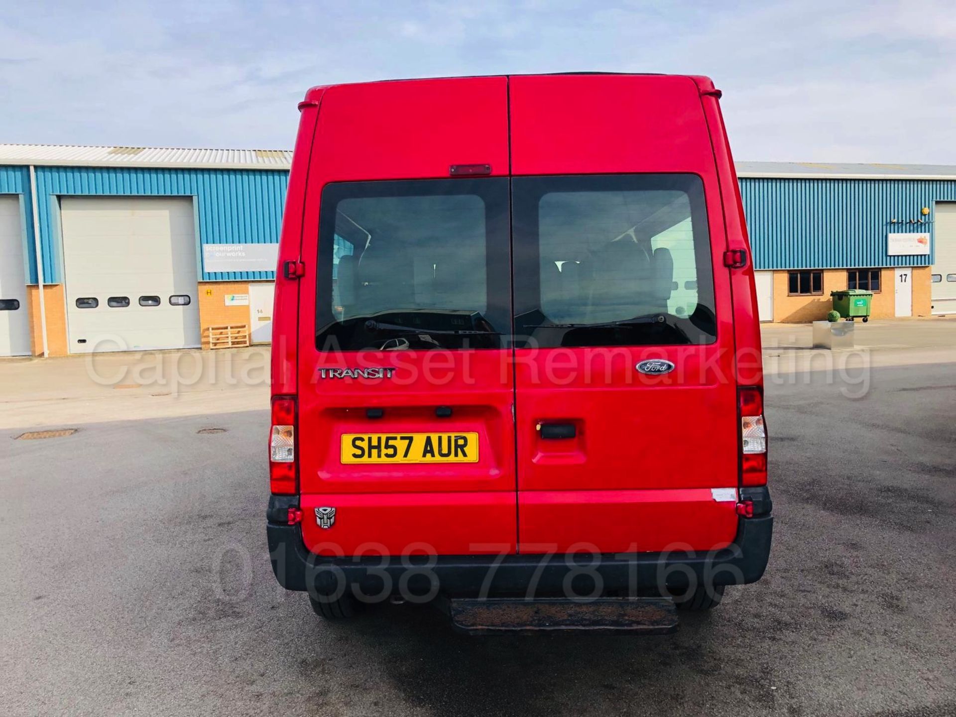 FORD TRANSIT *LWB - 15 SEATER MINI-BUS* (2008 MODEL) '2.4 TDCI - 100 BHP - 5 SPEED' - Bild 7 aus 31