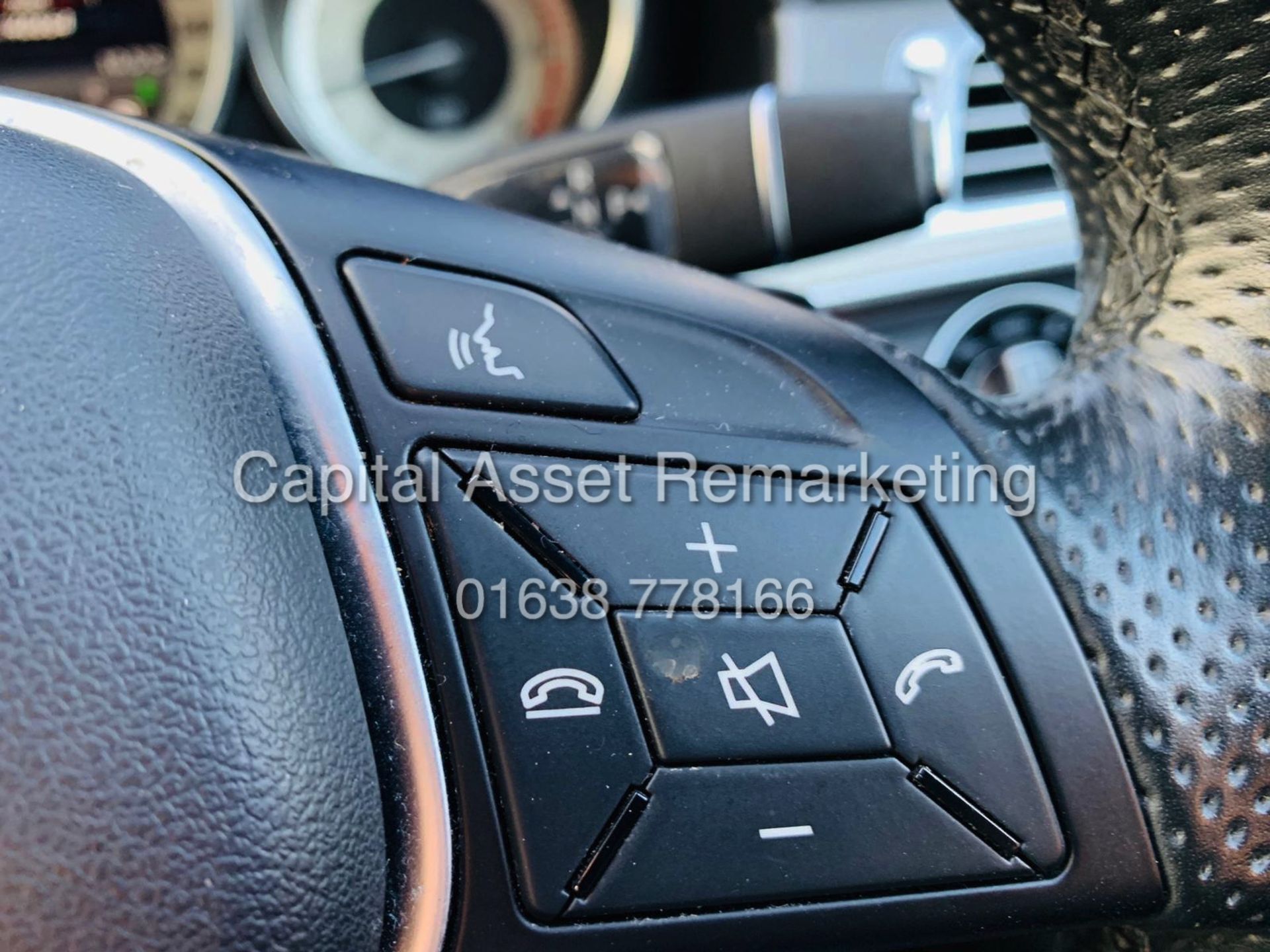 (ON SALE) MERCEDES E300d "HYBRID - SPECIAL EQUIPMENT" ESTATE (2015 MODEL) 1 OWNER - SAT NAV -LEATHER - Image 21 of 31