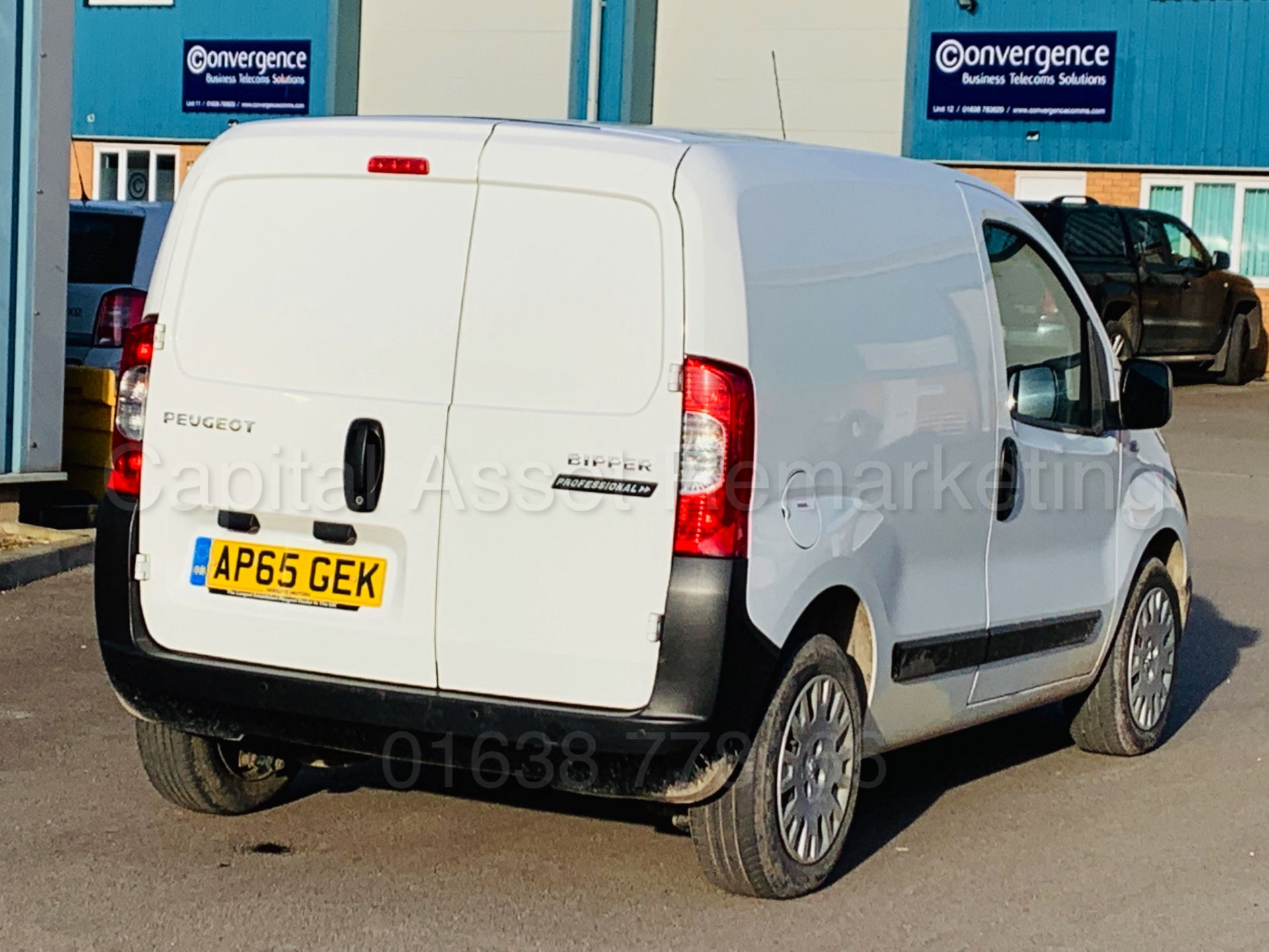 PEUGEOT BIPPER *PROFESSIONAL* LCV - PANEL VAN (2016 MODEL) 'HDI - 5 SPEED' (1 COMPANY ONWER) *A/C* - Image 10 of 36