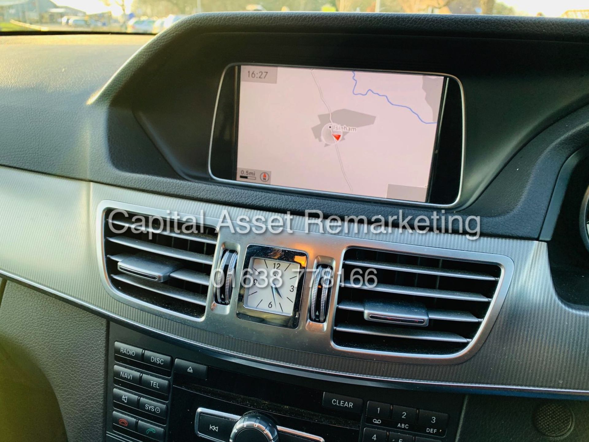 (ON SALE) MERCEDES E300d "HYBRID - SPECIAL EQUIPMENT" ESTATE (2015 MODEL) 1 OWNER - SAT NAV -LEATHER - Image 18 of 31