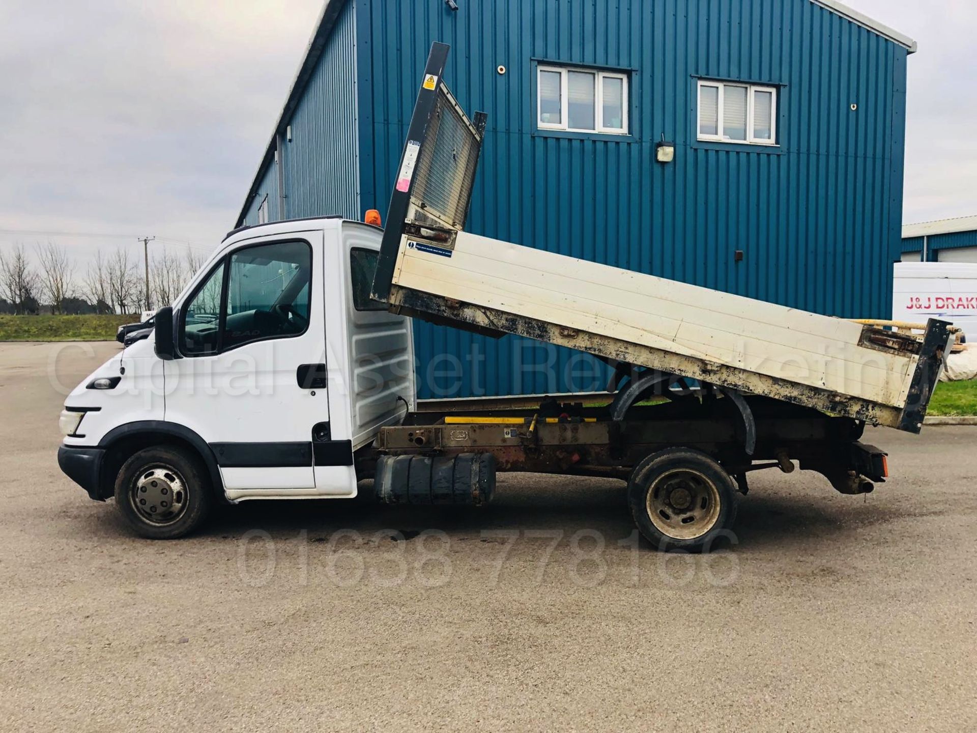 IVECO DAILY 35C12 *LCV - TIPPER TRUCK* (2005) '2.3 DIESEL - 115 BHP - 5 SPEED' **3500 KG** (NO VAT) - Image 5 of 17