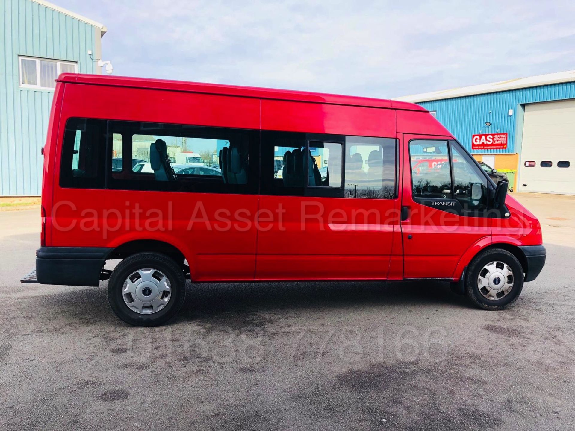 FORD TRANSIT *LWB - 15 SEATER MINI-BUS* (2008 MODEL) '2.4 TDCI - 100 BHP - 5 SPEED' - Bild 10 aus 31