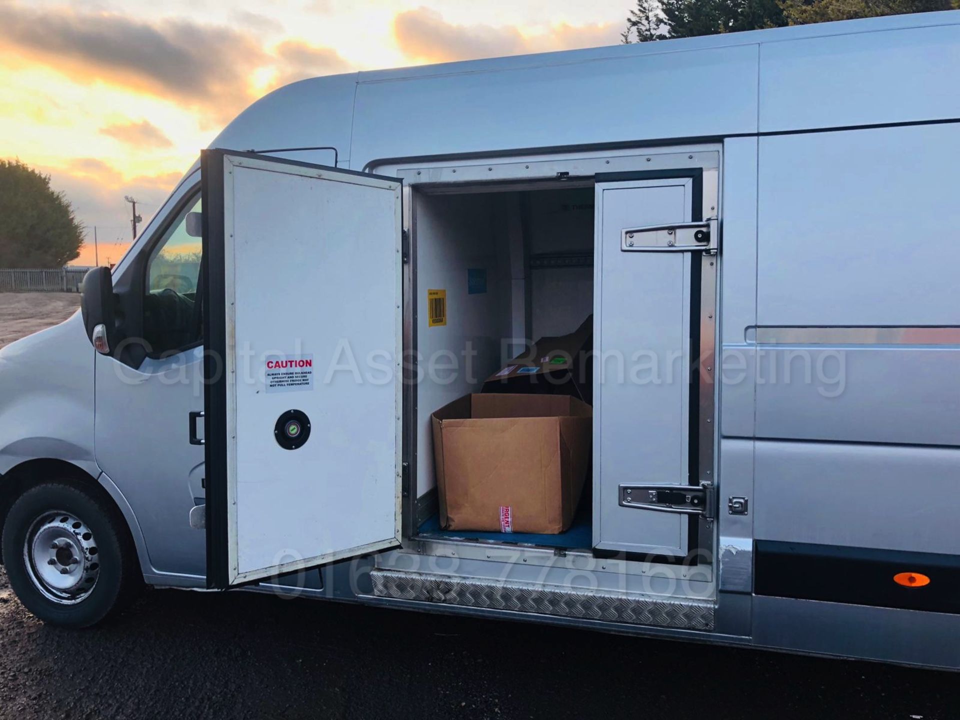 (ON SALE) NISSAN NV400 *SE EDITION* 'FRIDGE / FREEZER VAN' (2014 MODEL) '2.3 DCI' *THERMO KING* - Image 10 of 25