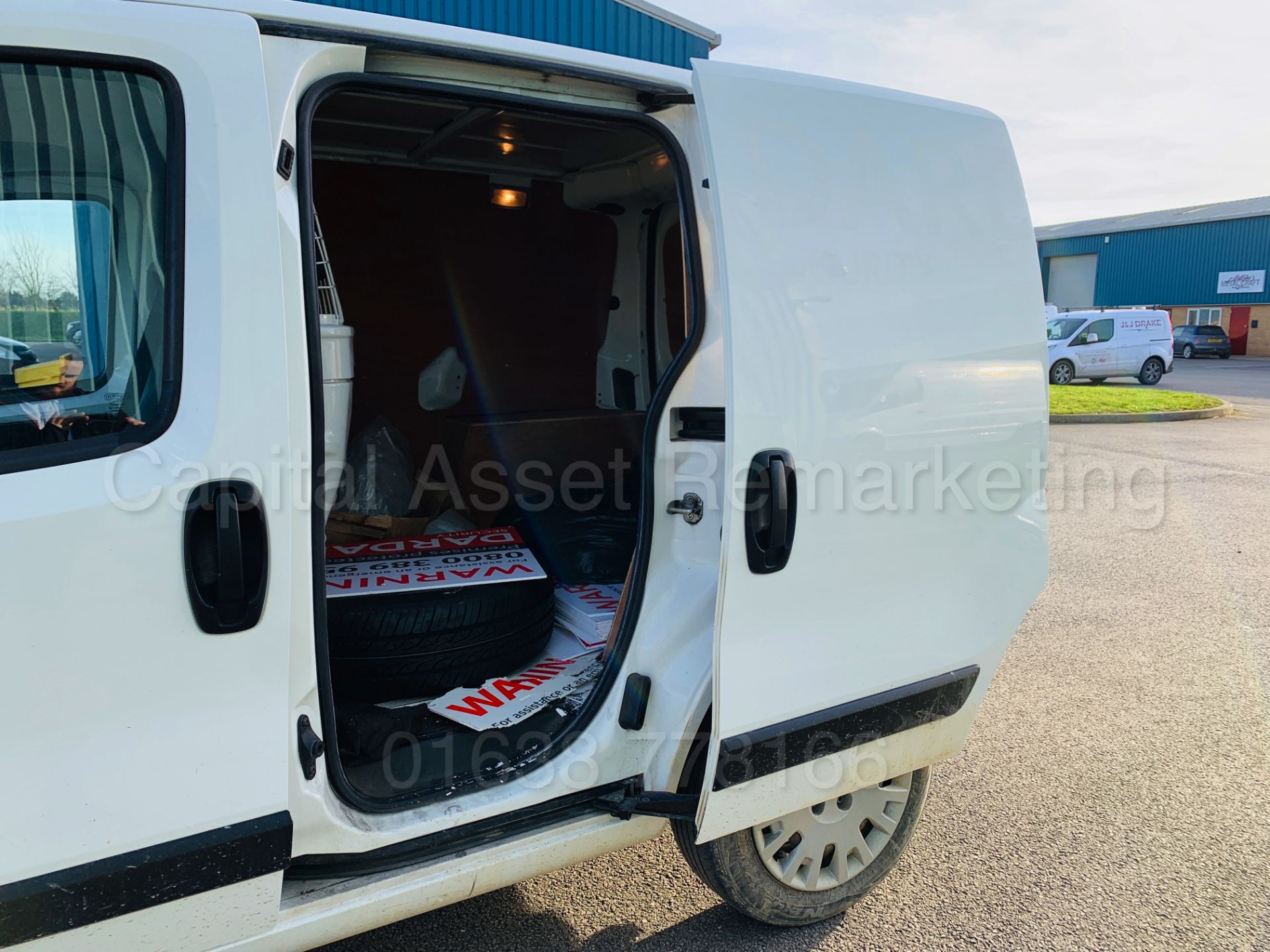 PEUGEOT BIPPER *PROFESSIONAL* LCV - PANEL VAN (2016 MODEL) 'HDI - 5 SPEED' (1 COMPANY ONWER) *A/C* - Bild 20 aus 36