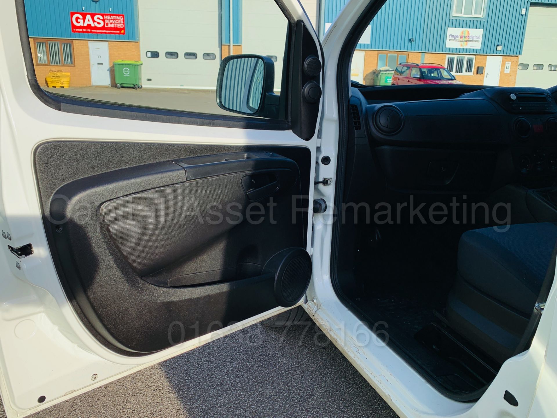 PEUGEOT BIPPER *PROFESSIONAL* LCV - PANEL VAN (2016 MODEL) 'HDI - 5 SPEED' (1 COMPANY ONWER) *A/C* - Bild 16 aus 36