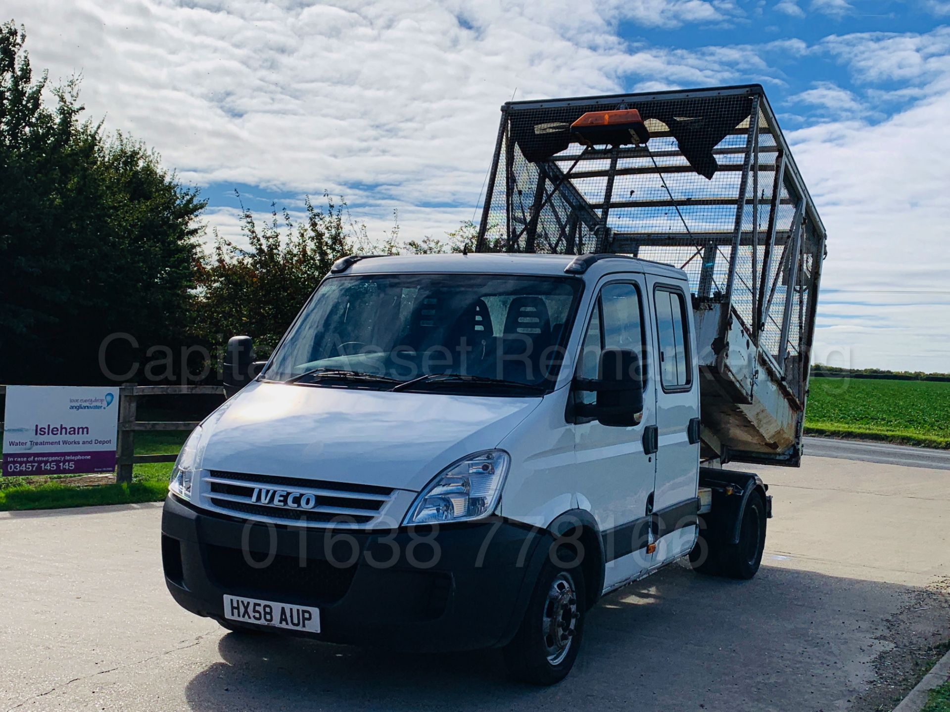 IVECO DAILY 35C12 *D/CAB - TIPPER* (2009 MODEL) '2.3 DIESEL - 115 BHP - 5 SPEED' *LOW MILES* - Image 4 of 29