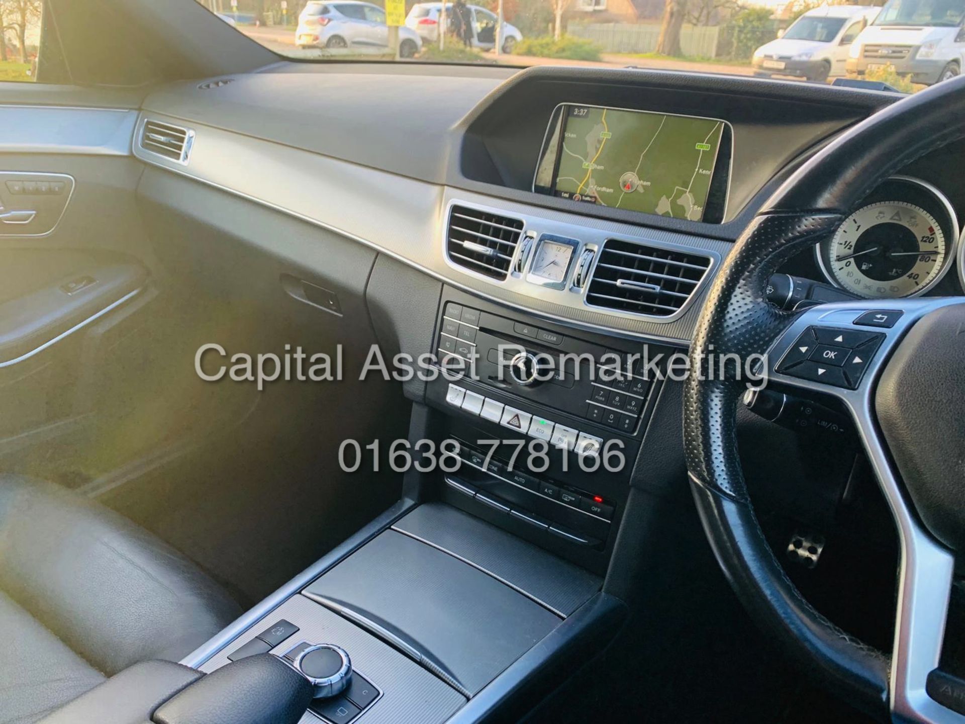 (On Sale) MERCEDES E220D 7G TRONIC "AMG PREMIUM- NIGHT EDITION" MASSIVE SPEC (2015) SAT NAV-PAN ROOF - Bild 19 aus 41