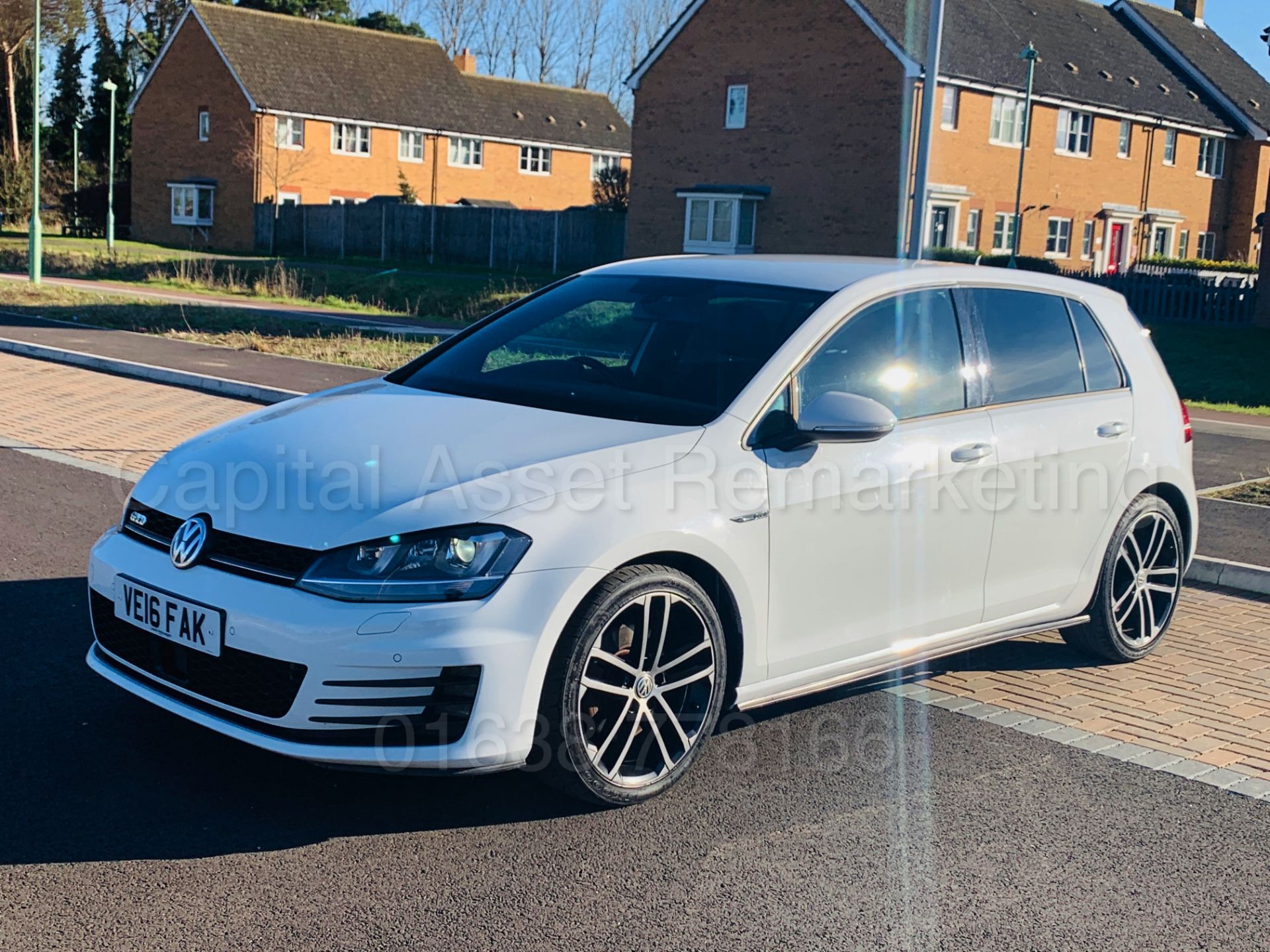 VOLKSWAGEN GOLF *GTD EDITON* 5 DOOR (2016) '2.0 TDI - 184 BHP - AUTO / DSG' (1 OWNER) **HUGE SPEC** - Image 6 of 58