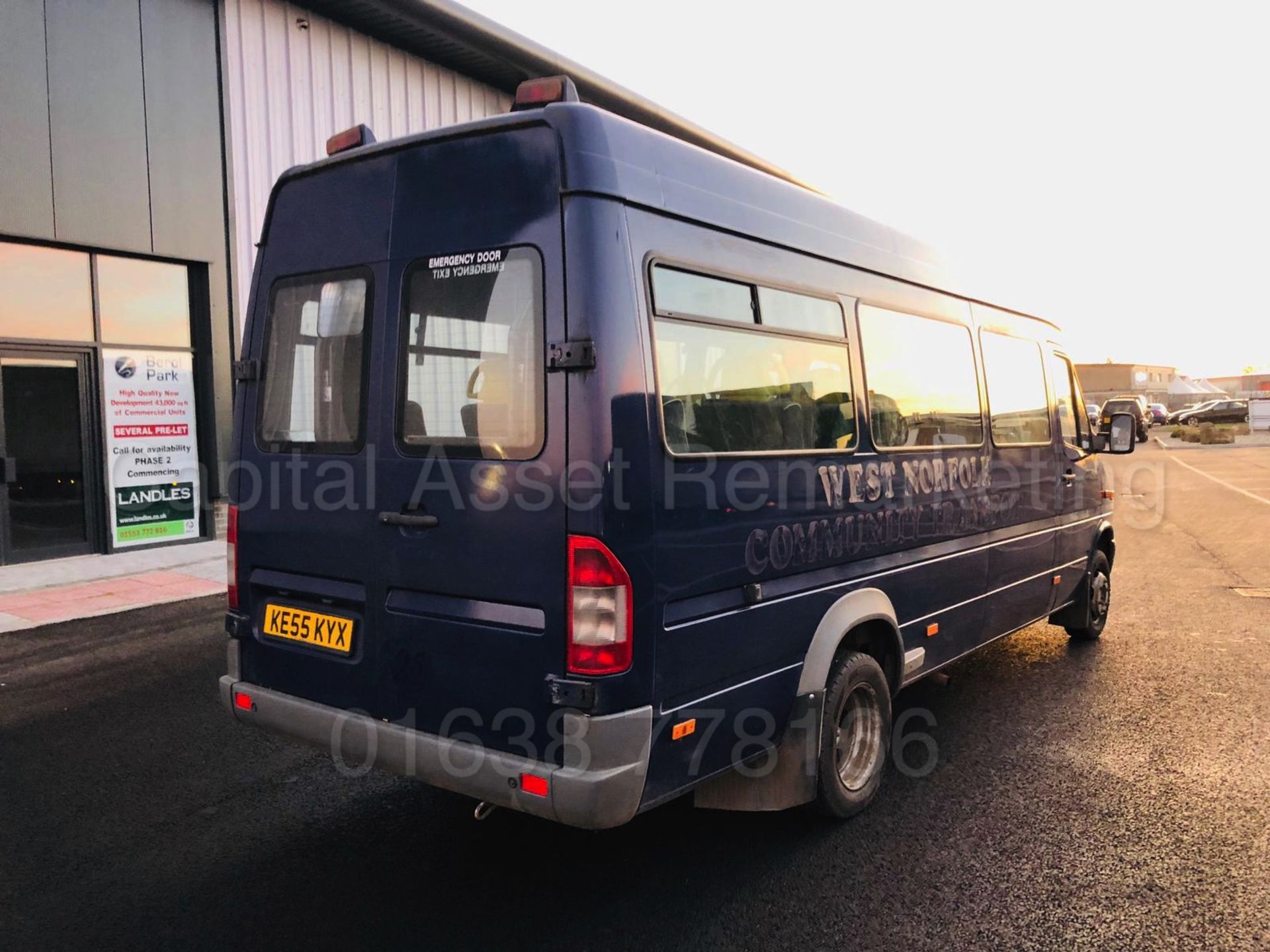 MERCEDES SPRINTER 411 CDI *LWB - 16 SEATER MINI-BUS* (2006) 'QUICK RELEASE SEATS - WHEEL CHAIR LIFT* - Image 6 of 24