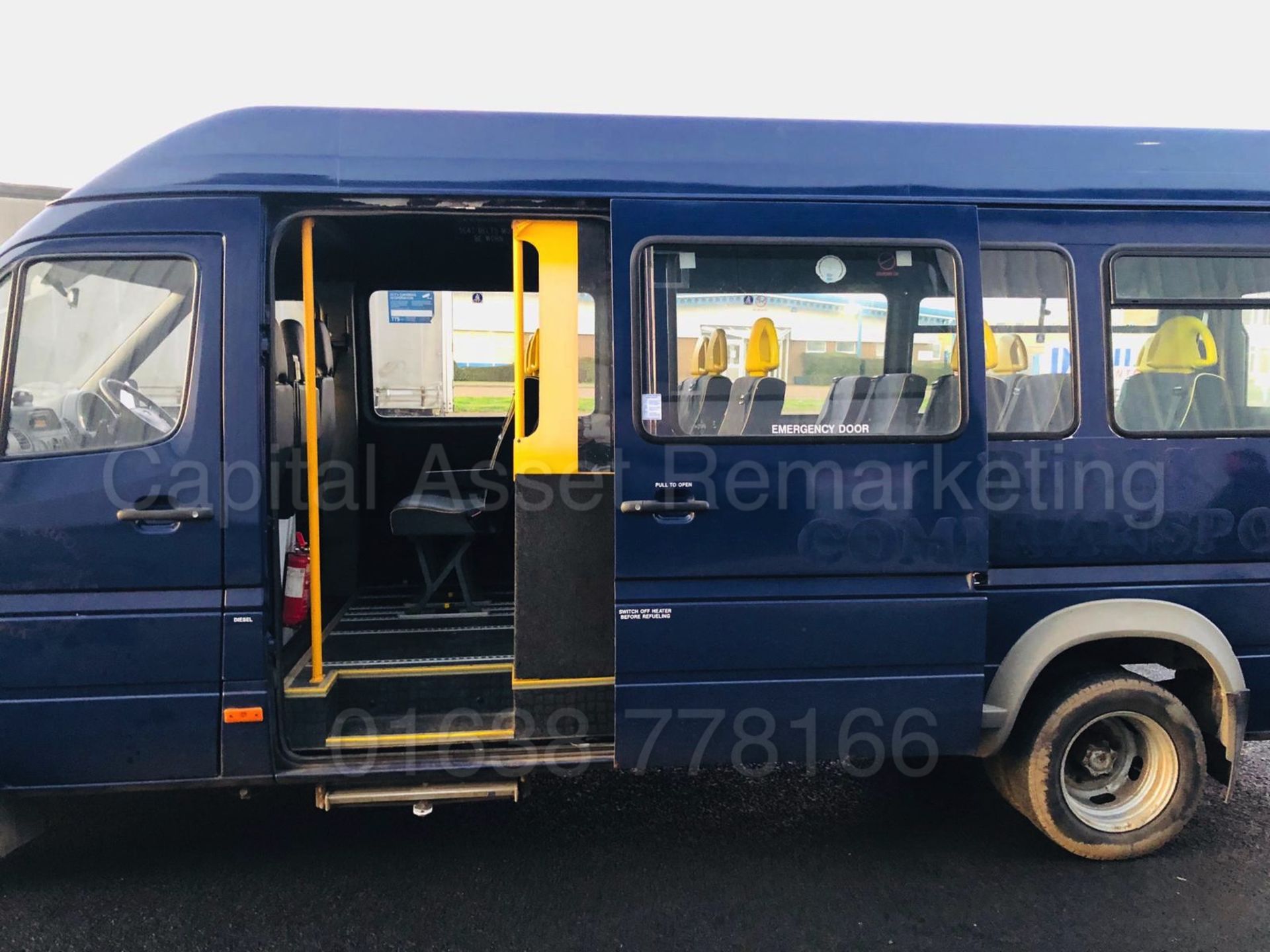 MERCEDES SPRINTER 411 CDI *LWB - 16 SEATER MINI-BUS* (2006) 'QUICK RELEASE SEATS - WHEEL CHAIR LIFT* - Image 11 of 24