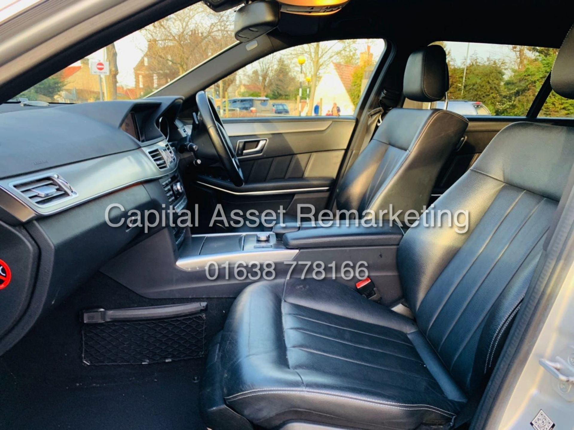 (ON SALE) MERCEDES E300d "HYBRID - SPECIAL EQUIPMENT" ESTATE (2015 MODEL) 1 OWNER - SAT NAV -LEATHER - Bild 16 aus 31