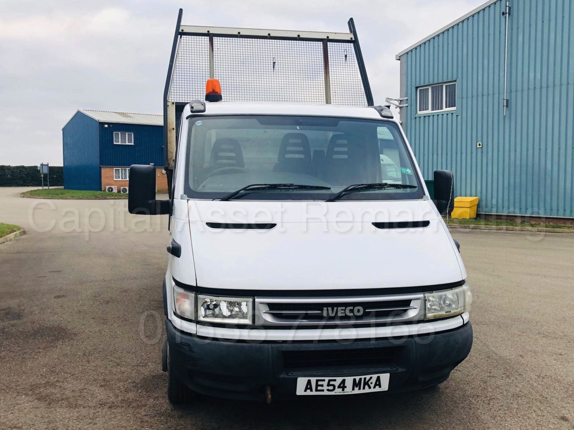 IVECO DAILY 35C12 *LCV - TIPPER TRUCK* (2005) '2.3 DIESEL - 115 BHP - 5 SPEED' **3500 KG** (NO VAT) - Image 2 of 17