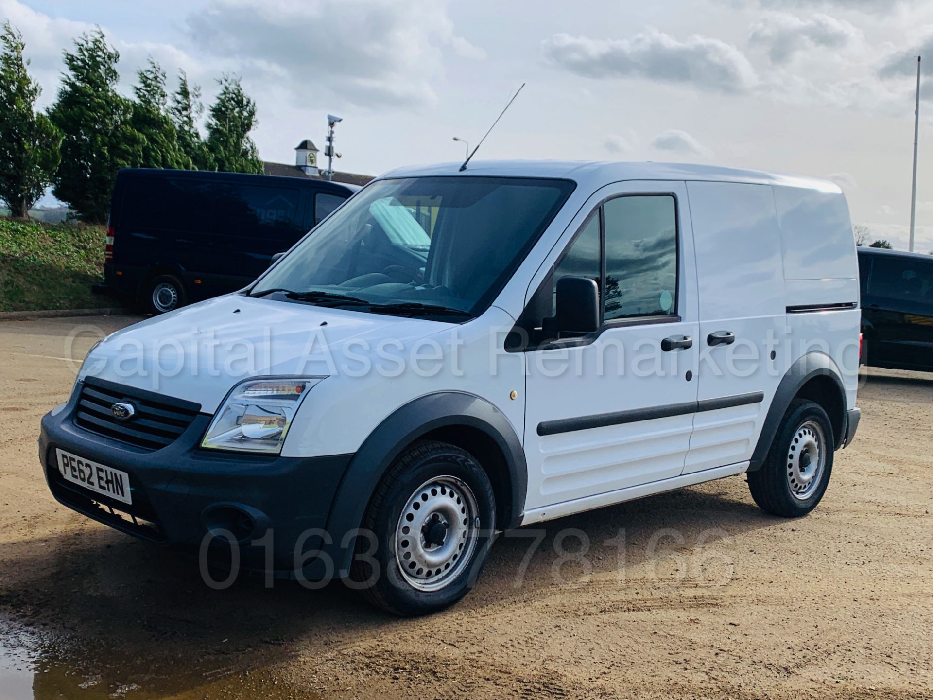 FORD TRANSIT CONNECT T200 *LCV - PANEL VAN* (2013 MODEL) '1.8 TDCI - 75 BHP - 5 SPEED' *LOW MILES*