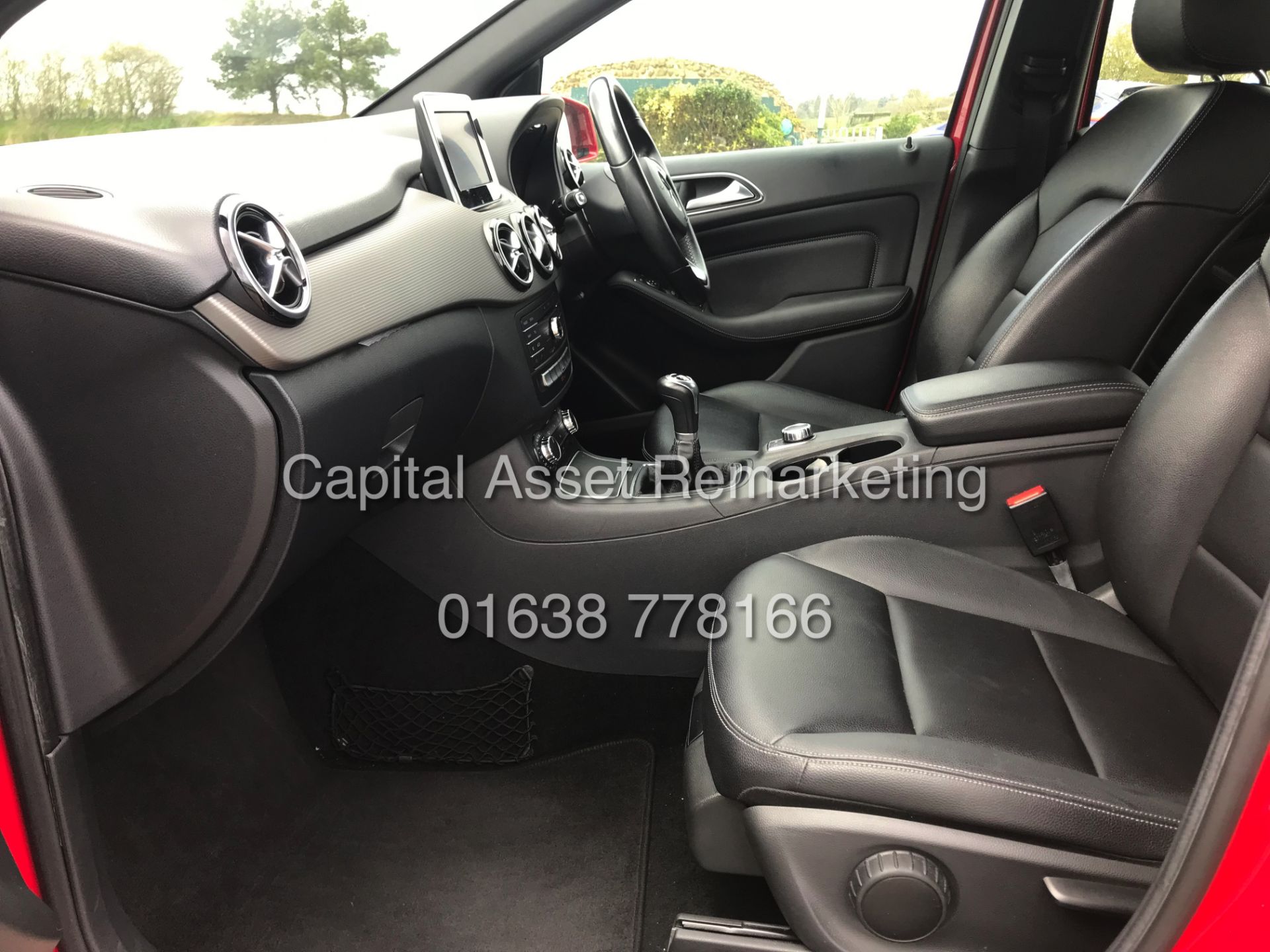 (ON SALE) MERCEDES B180d ECO "SPECIAL EQUIPMENT" 1 OWNER FSH (15 REG) SAT NAV - LEATHER - AIR CON - Image 13 of 28