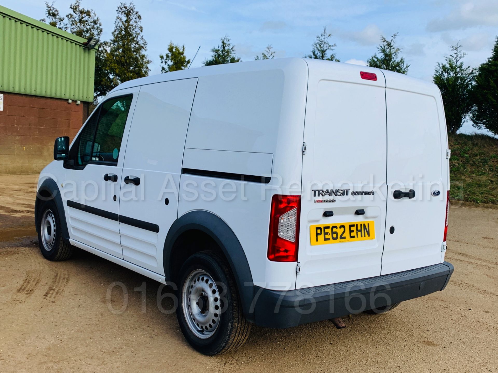 FORD TRANSIT CONNECT T200 *LCV - PANEL VAN* (2013 MODEL) '1.8 TDCI - 75 BHP - 5 SPEED' *LOW MILES* - Image 5 of 30