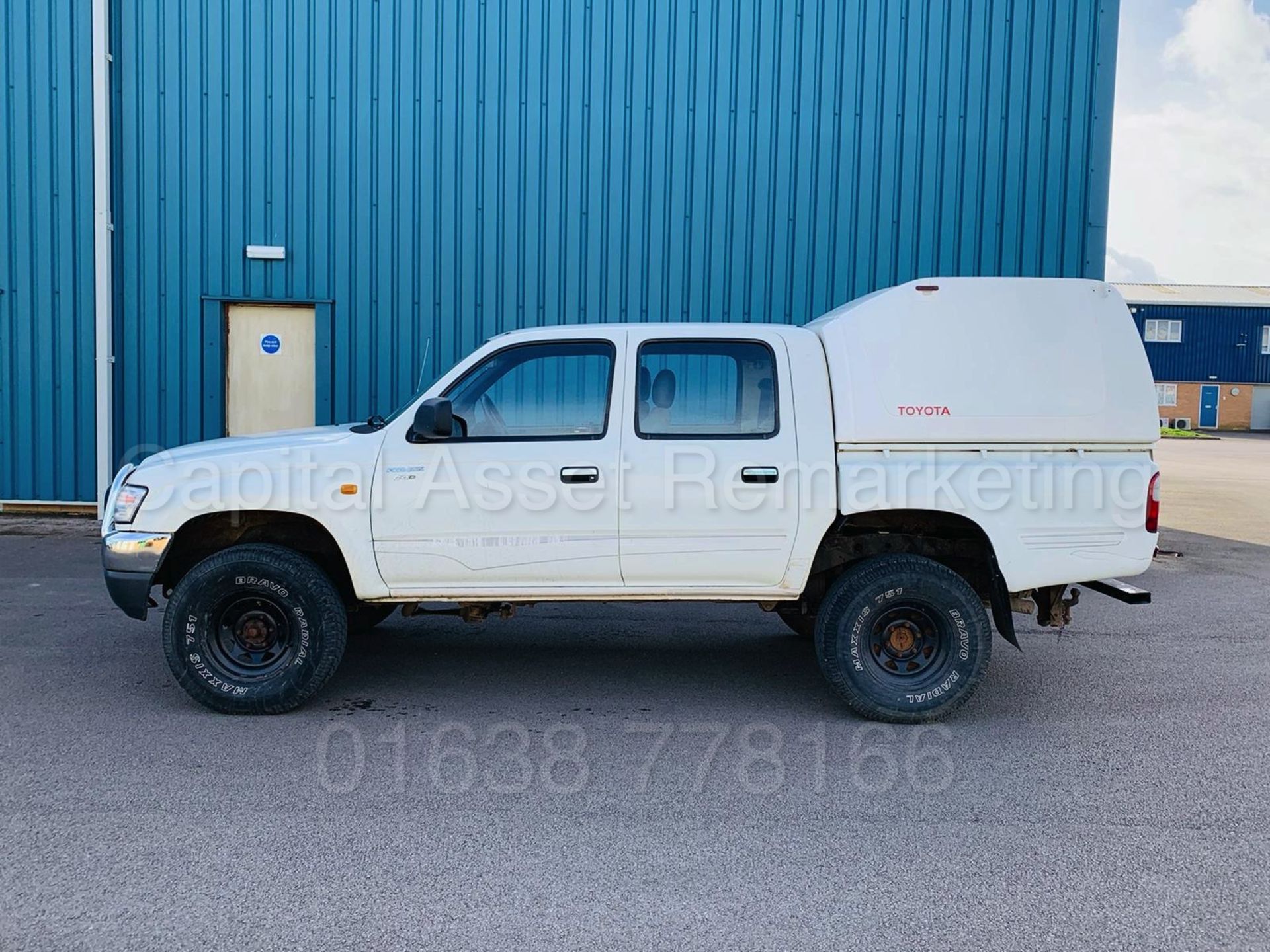 (On Sale) TOYOTA HILUX *EX EDITION* D/CAB PICK-UP (52 REG) '2.5 DIESEL - 5 SPEED' *AIR CON* (NO VAT) - Image 3 of 21