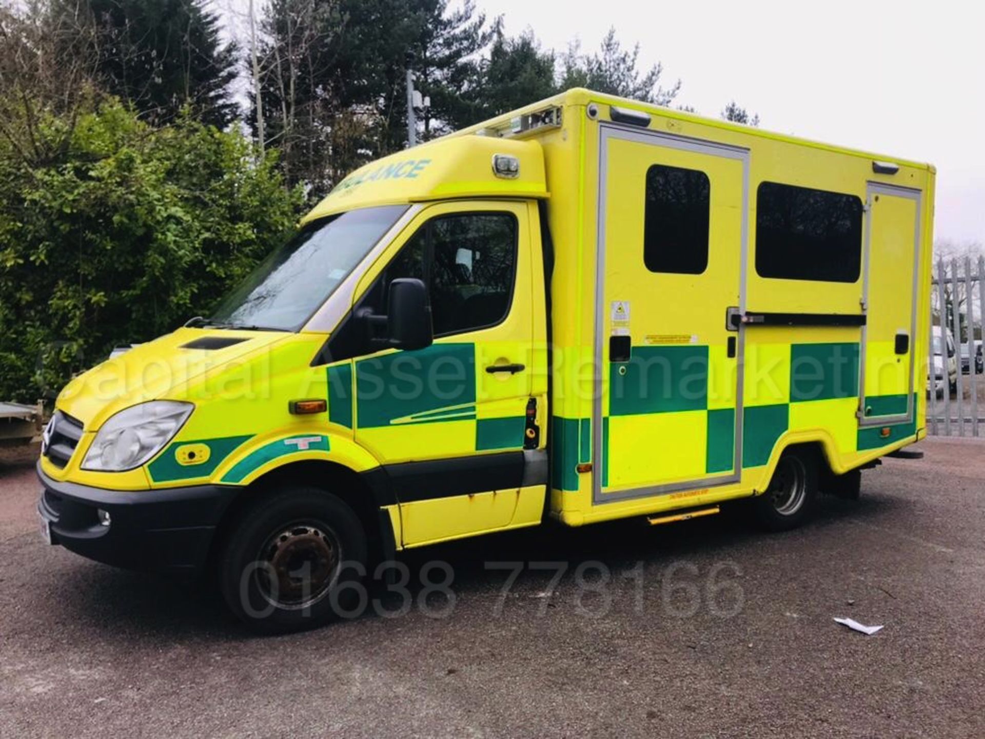 MERCEDES-BENZ SPRINTER 519 CDI *AMBULANCE / BOX VAN* (2010) '3.0 DIESEL - 190 BHP - AUTOMATIC' *A/C* - Image 3 of 18