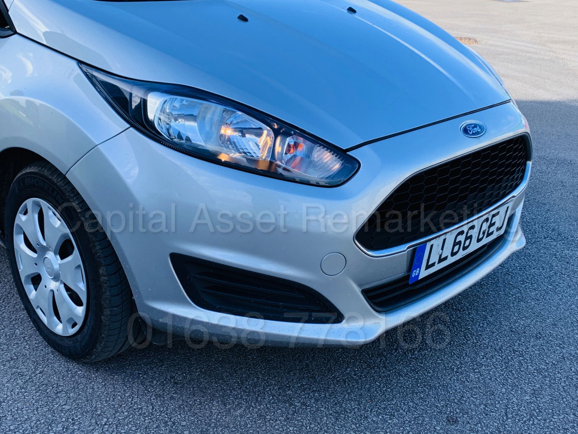 FORD FIESTA *LCV - PANEL VAN* (2017 MODEL) '1.5 TDCI - 95 BHP - STOP/START' **AIR CON - BLUETOOTH** - Image 13 of 34