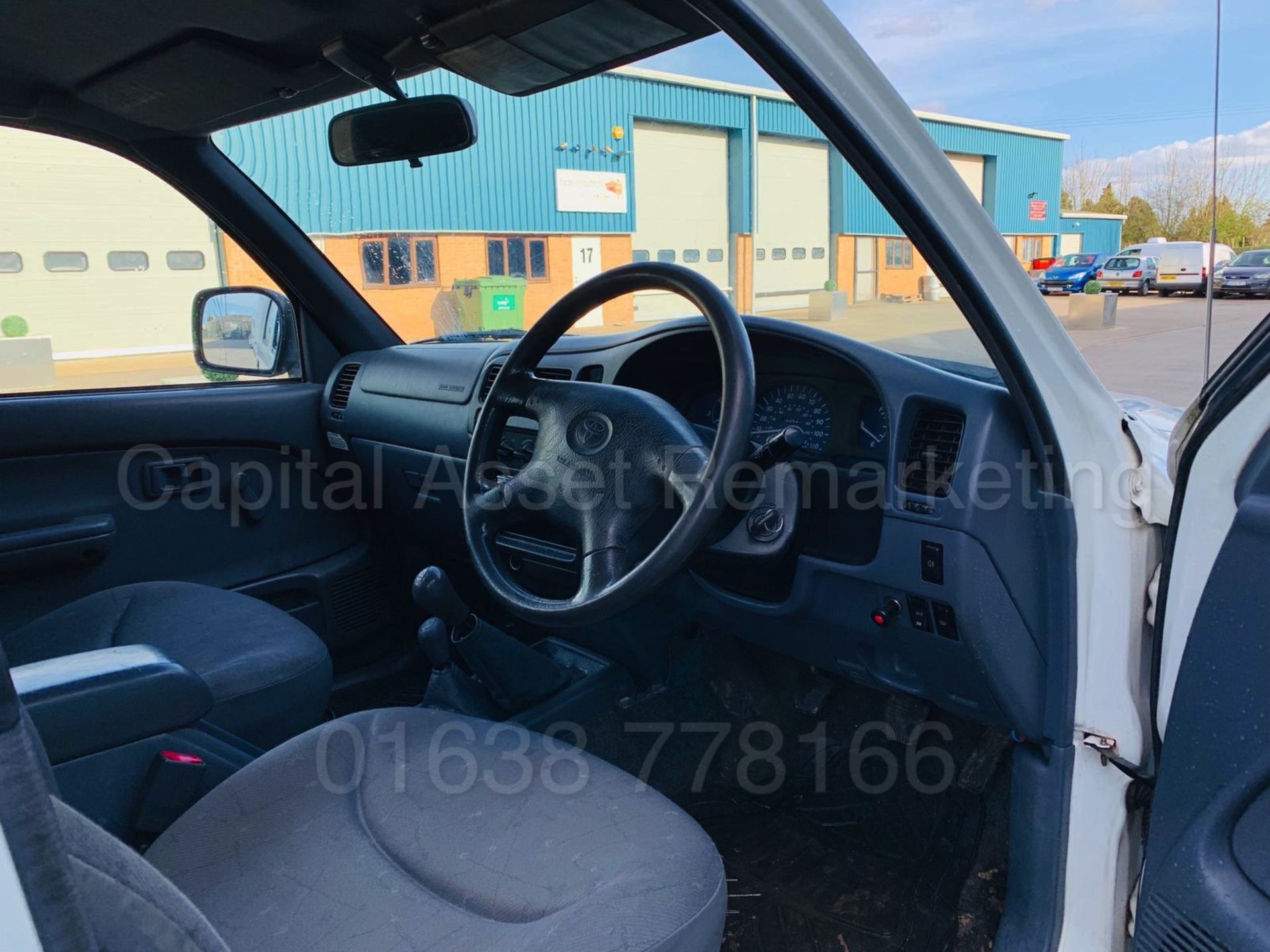 (On Sale) TOYOTA HILUX *EX EDITION* D/CAB PICK-UP (52 REG) '2.5 DIESEL - 5 SPEED' *AIR CON* (NO VAT) - Image 13 of 21