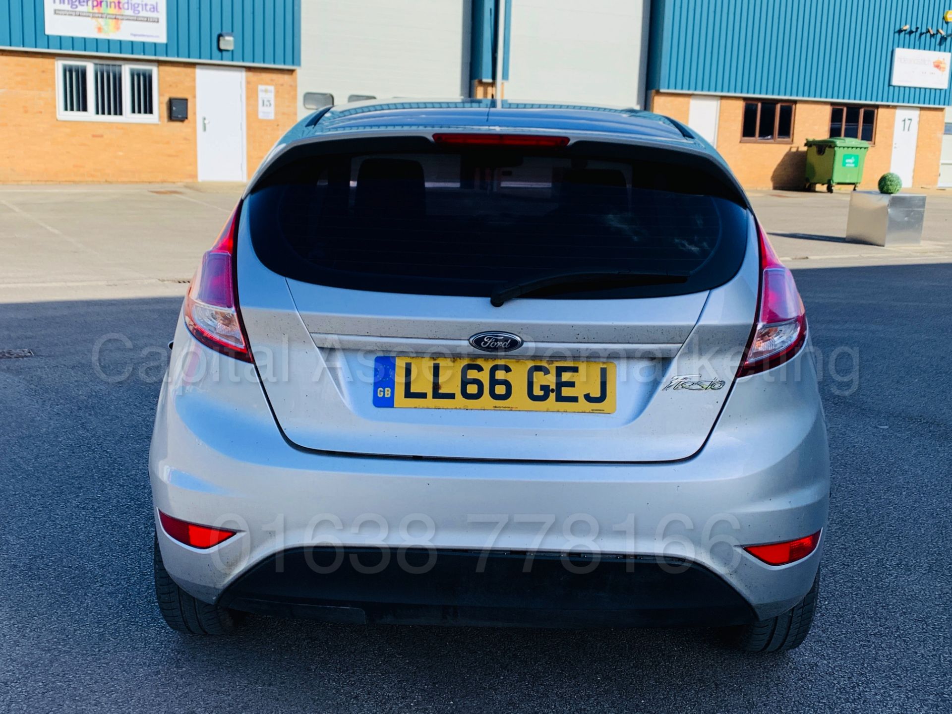 FORD FIESTA *LCV - PANEL VAN* (2017 MODEL) '1.5 TDCI - 95 BHP - STOP/START' **AIR CON - BLUETOOTH** - Image 9 of 34