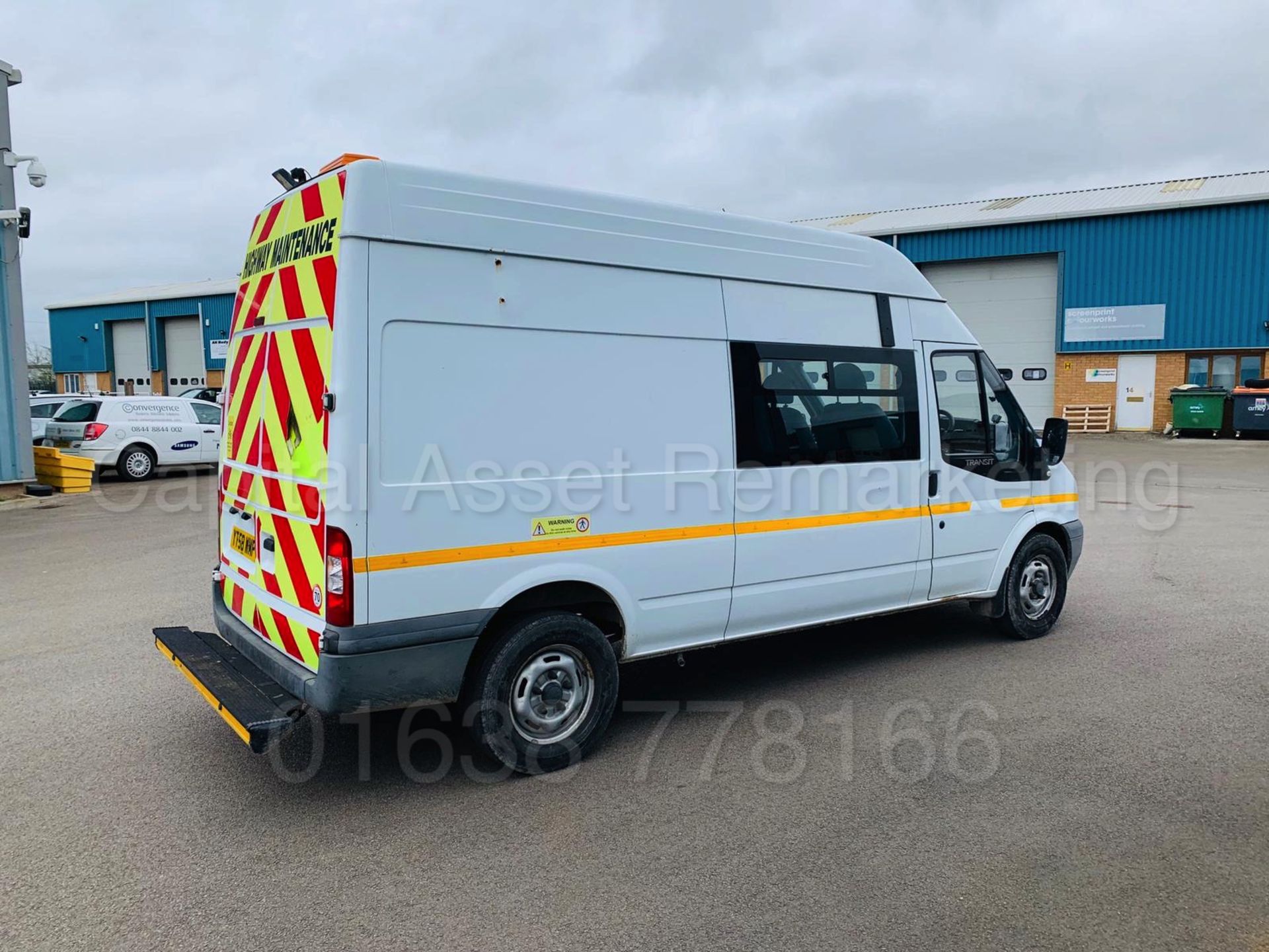 (On Sale) FORD TRANSIT T350L *MESSING UNIT/CREW VAN* (58 REG) '2.4 TDCI-6 SPEED' *ON-BOARD TOILET* - Image 9 of 25