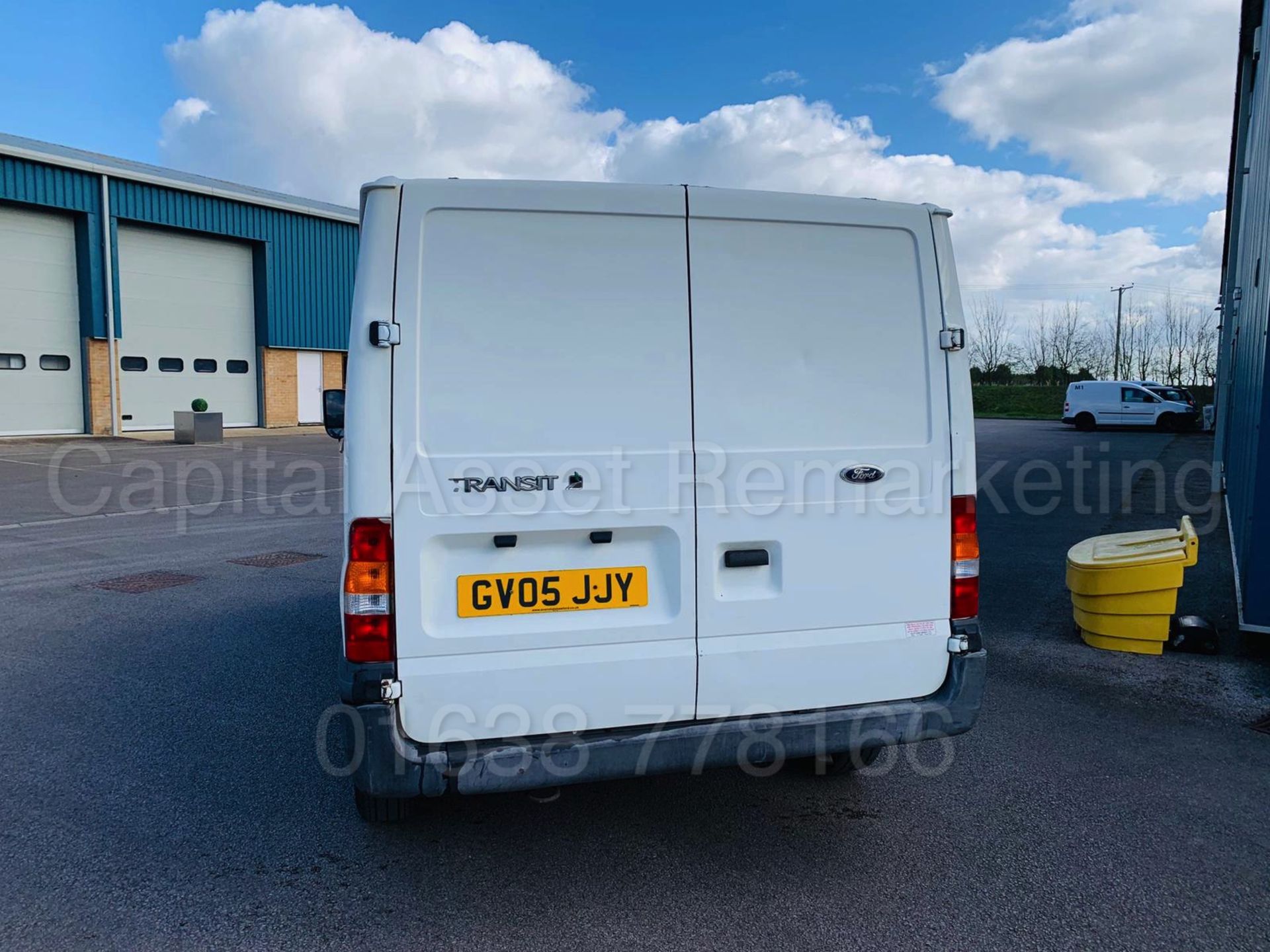 (On Sale) FORD TRANSIT T300 *SWB -PANEL VAN* (2005) '2.3 PETROL/GAS - BI-FUEL - 140 BHP' *LOW MILES* - Image 5 of 26