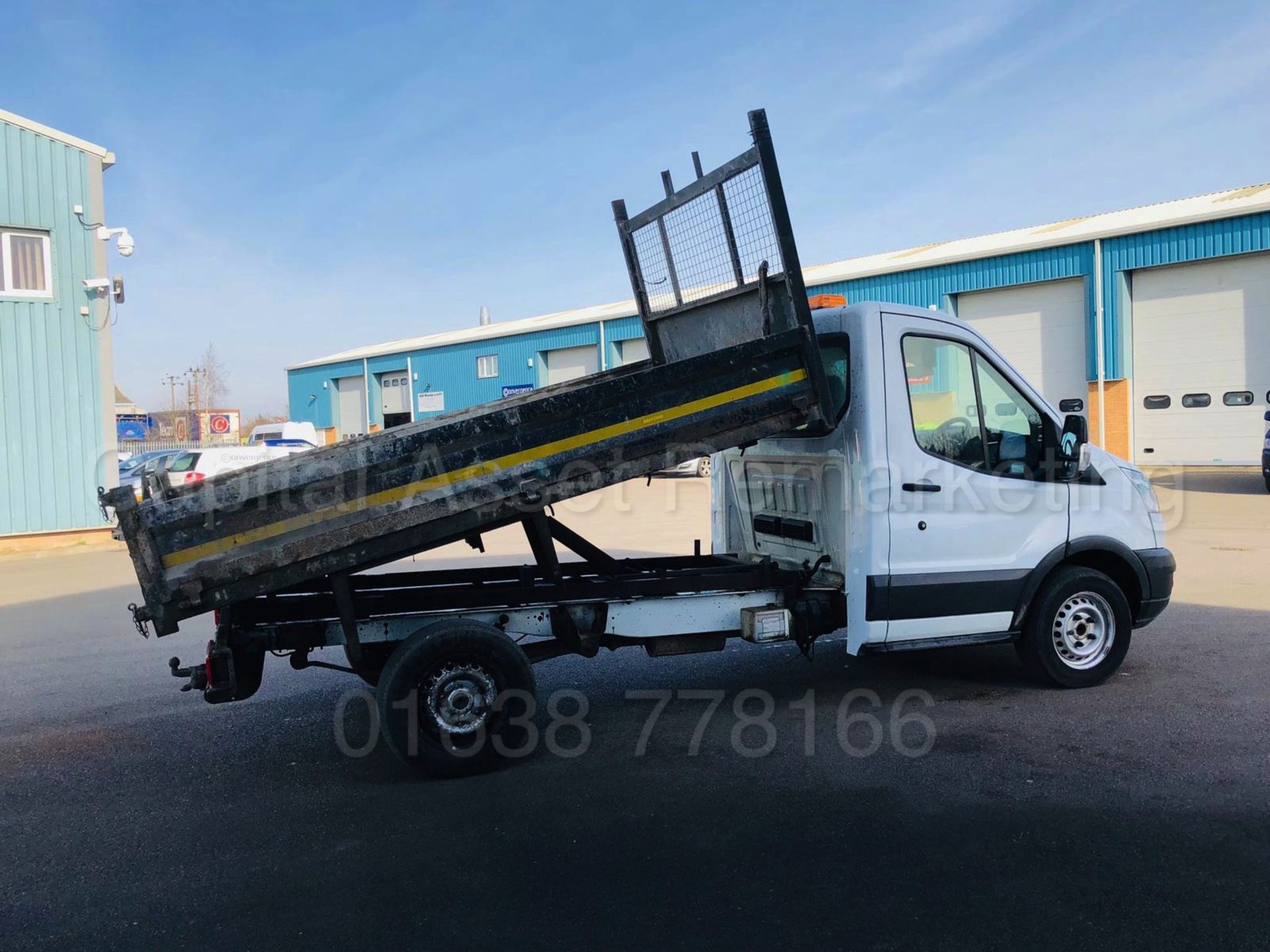 (On Sale) FORD TRANSIT T350 *SINGLE CAB - TIPPER* (65 REG) '2.2 TDCI -125 BHP - 6 SPEED' **3500 KG** - Image 9 of 21