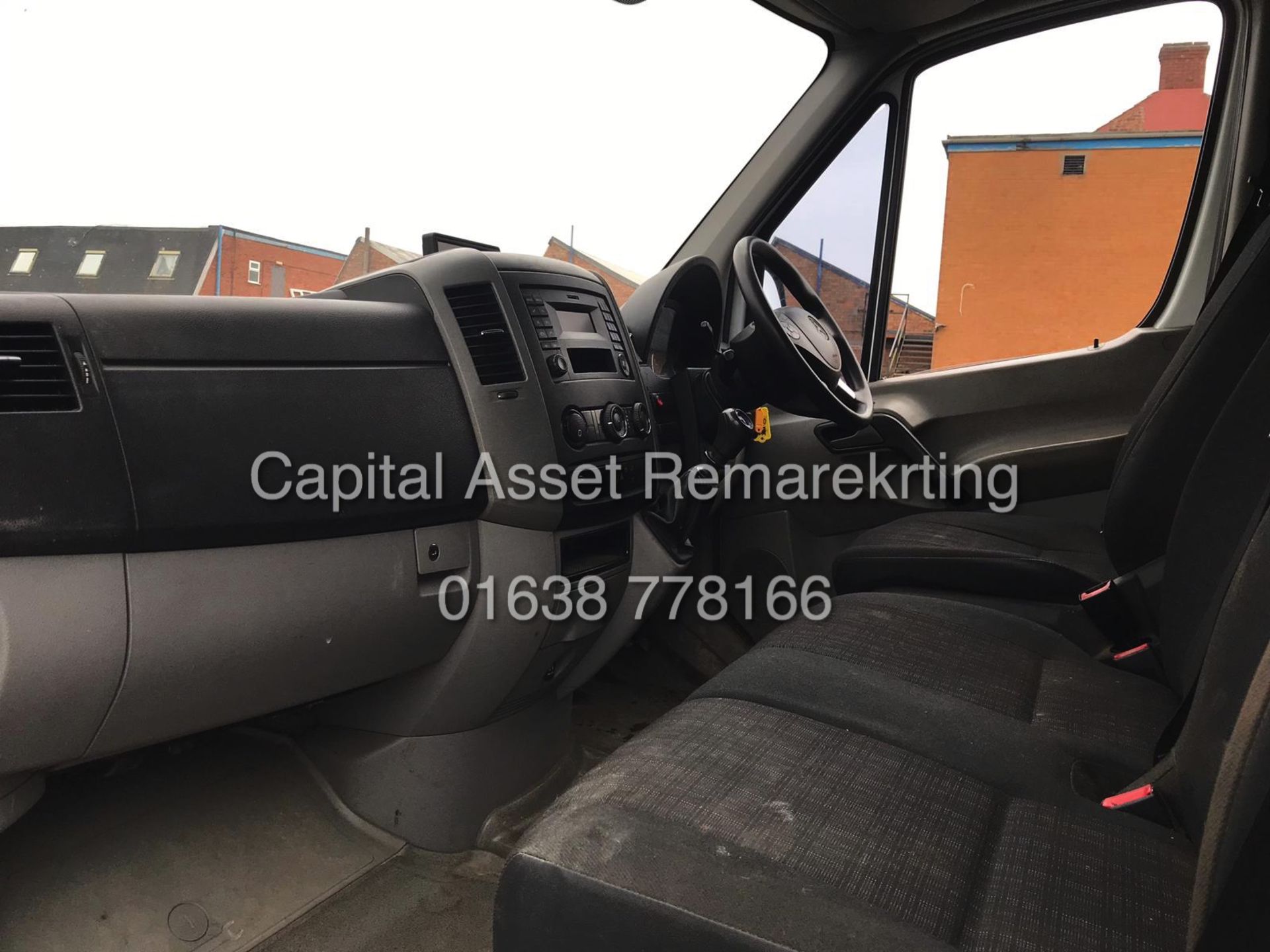 MERCEDES SPRINTER 313CDI MEDIUM WHEEL BASE - 14 REG NEW SHAPE - AIR CONDITIONING - GREAT SPEC - WOW! - Image 8 of 13