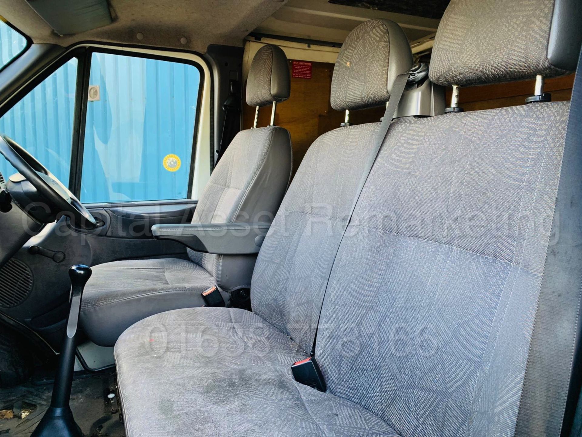 (On Sale) FORD TRANSIT T300 *SWB -PANEL VAN* (2005) '2.3 PETROL/GAS - BI-FUEL - 140 BHP' *LOW MILES* - Image 11 of 26