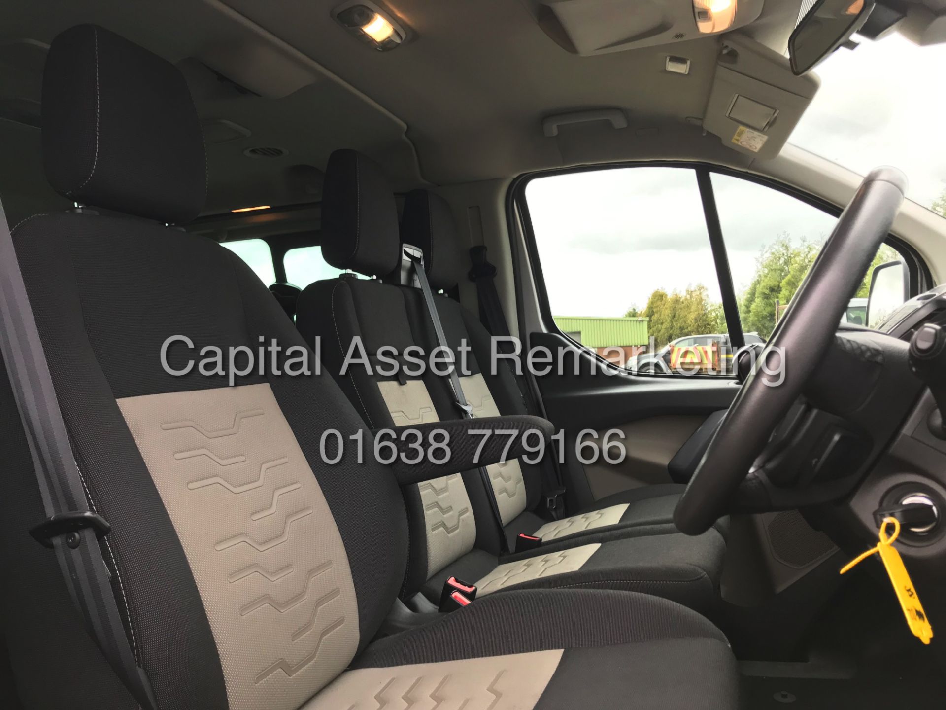 (ON SALE) FORD TRANSIT TOURNEO "TITANIUM" LWB 9 SEATER (15 REG) MASSIVE SPEC - AIR CON - ALLOYS - Bild 11 aus 28