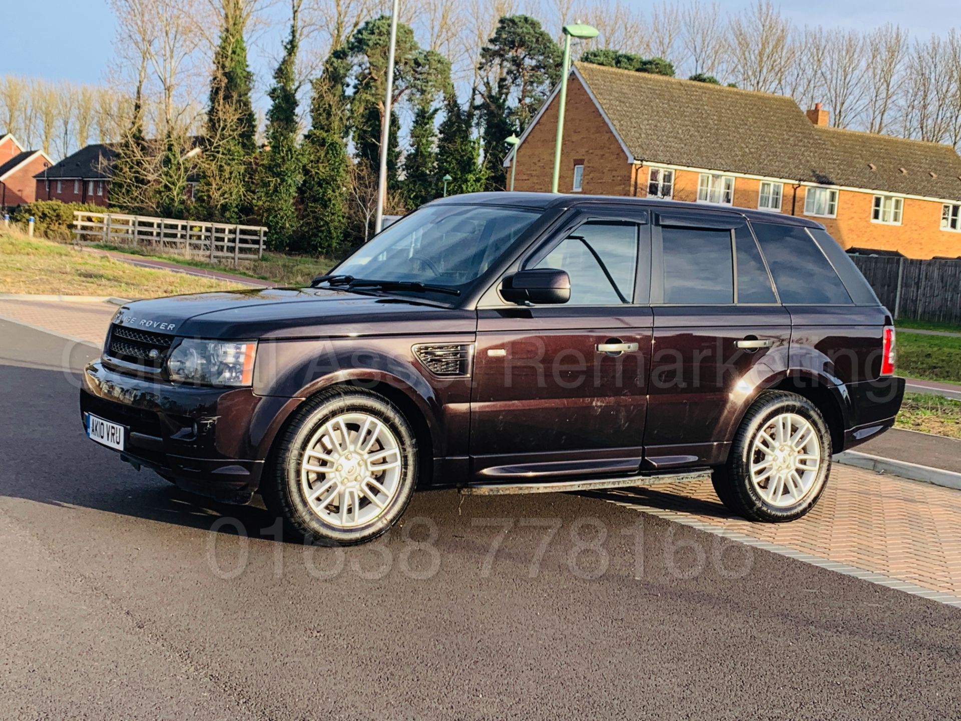 RANGE ROVER SPORT *HSE EDITION* (2010) '3.6 TDV8 - 272 BHP - AUTO' *LEATHER - SAT NAV* (HUGE SPEC) - Image 6 of 54