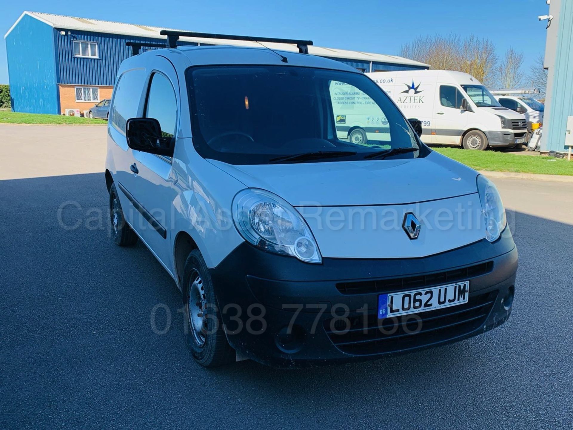 RENAULT KANGOO ML19 *LCV - PANEL VAN* (2013 MODEL) '1.5 DCI - 75 BHP - 5 SPEED' **AIR CON** - Image 2 of 25