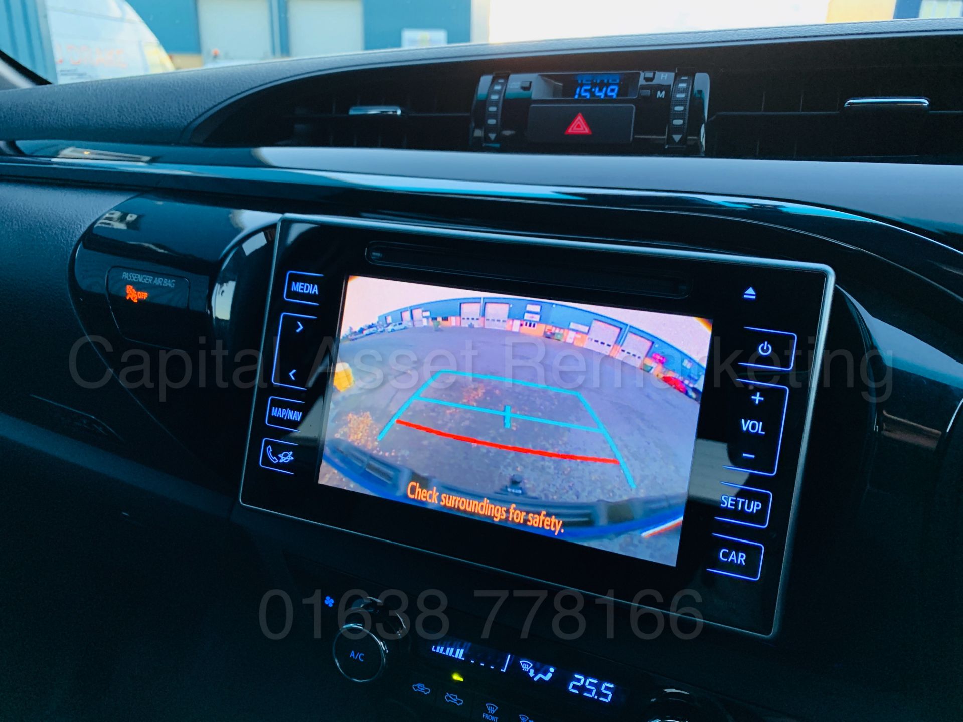 TOYOTA HILUX *INVINCIBLE X - LE* D/CAB PICK-UP (2019 MODEL) 'D-4D - AUTO - LEATHER - SAT NAV' *LOOK* - Image 58 of 65